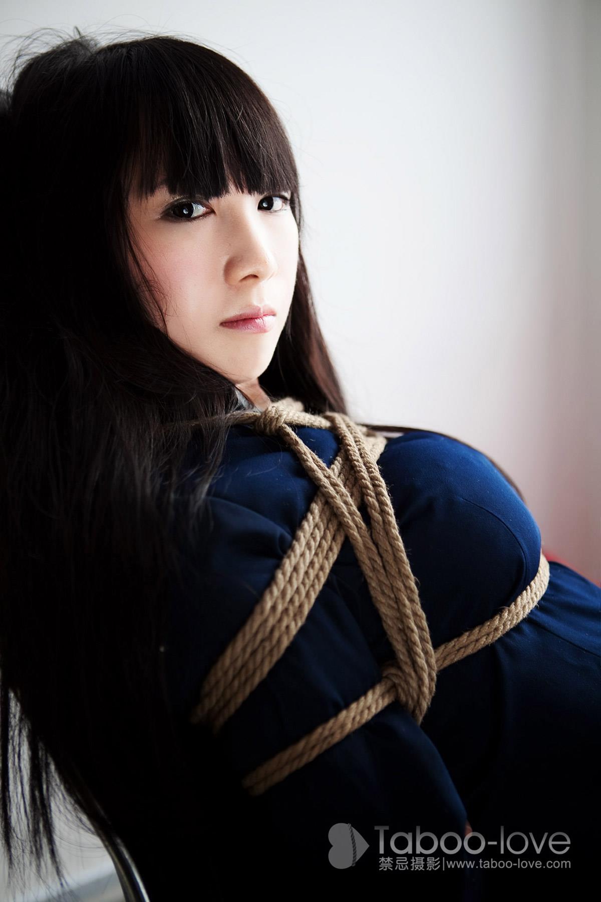 [禁忌摄影]Taboo-love NO.001 迷人的眼神[33P]第5张