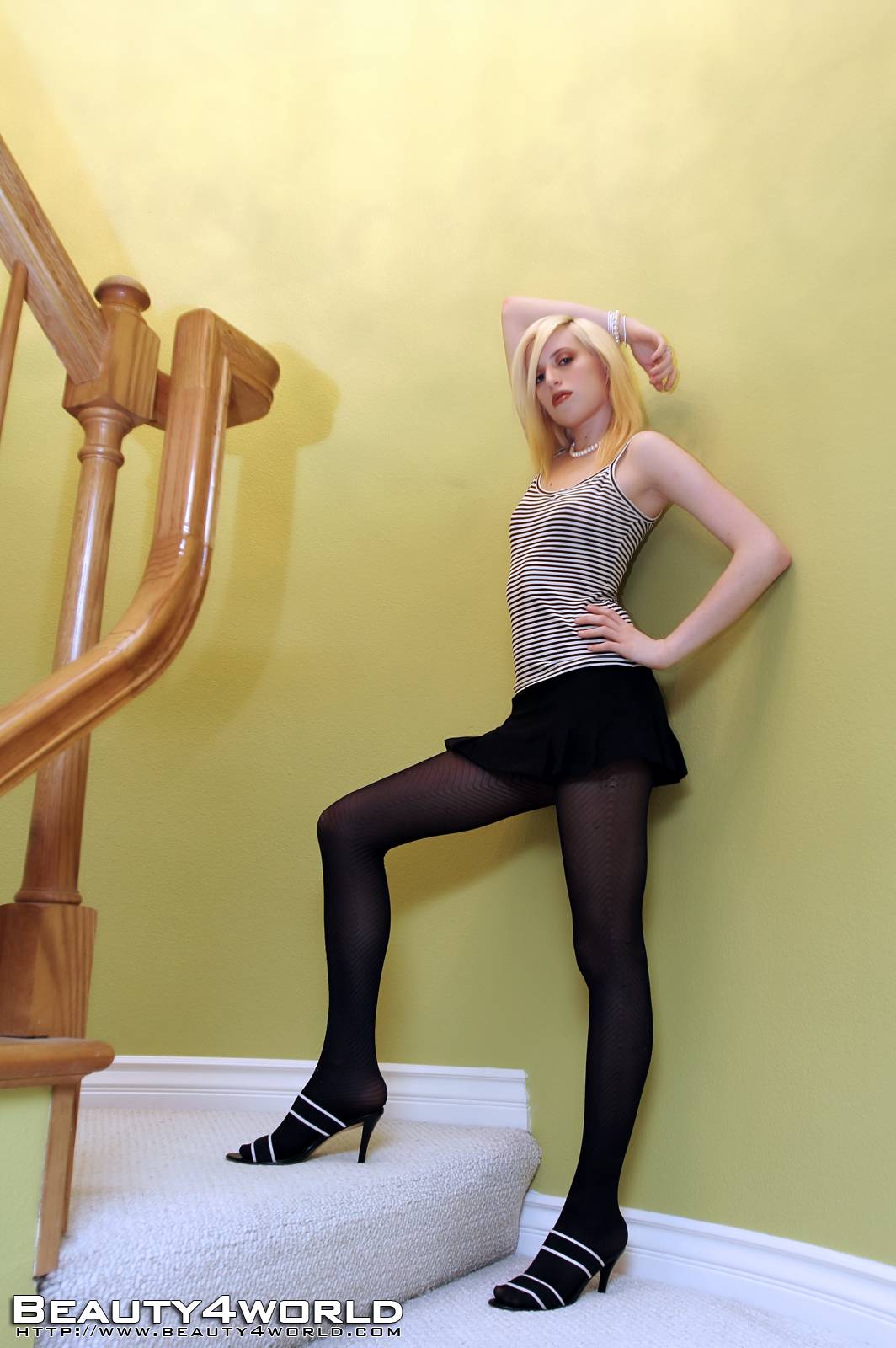 [BeautyLeg] No.073 Tracy 在现浏览第8张