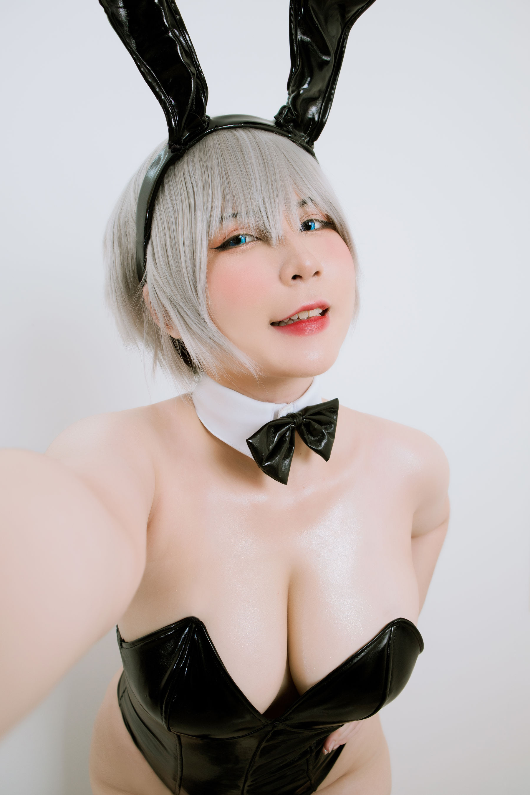 [网红COSER写真] Uy Uy - Uzaki Bunny Suit第2张