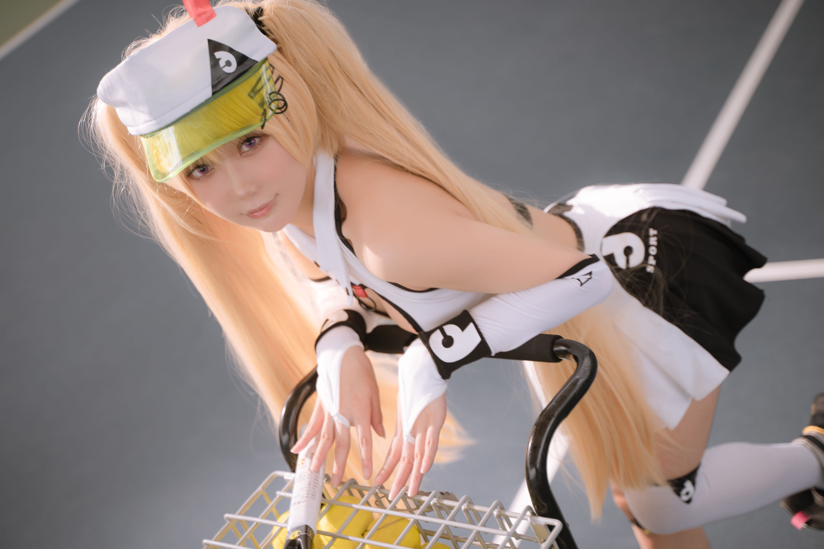 [COS福利] 动漫博主阿包也是兔娘 - 贝奇网球服第4张