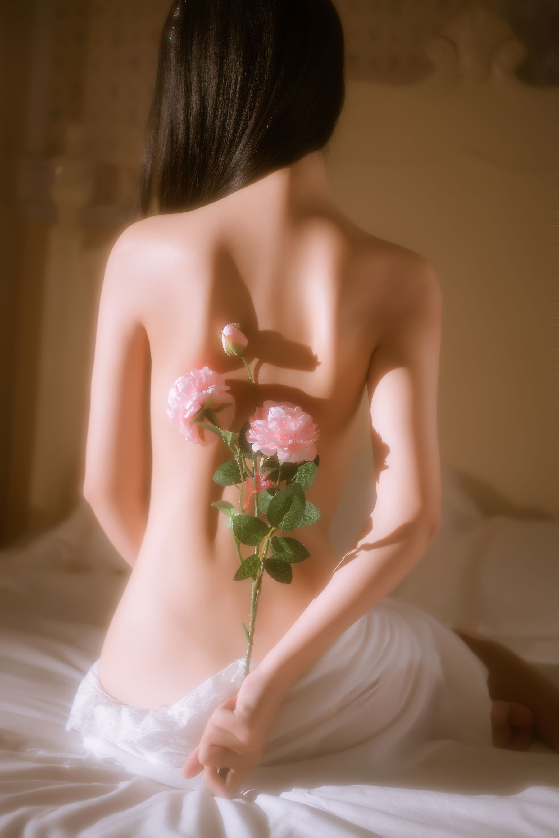 [COS福利] 阳光美少女萌芽儿o0 - 金色套装第3张