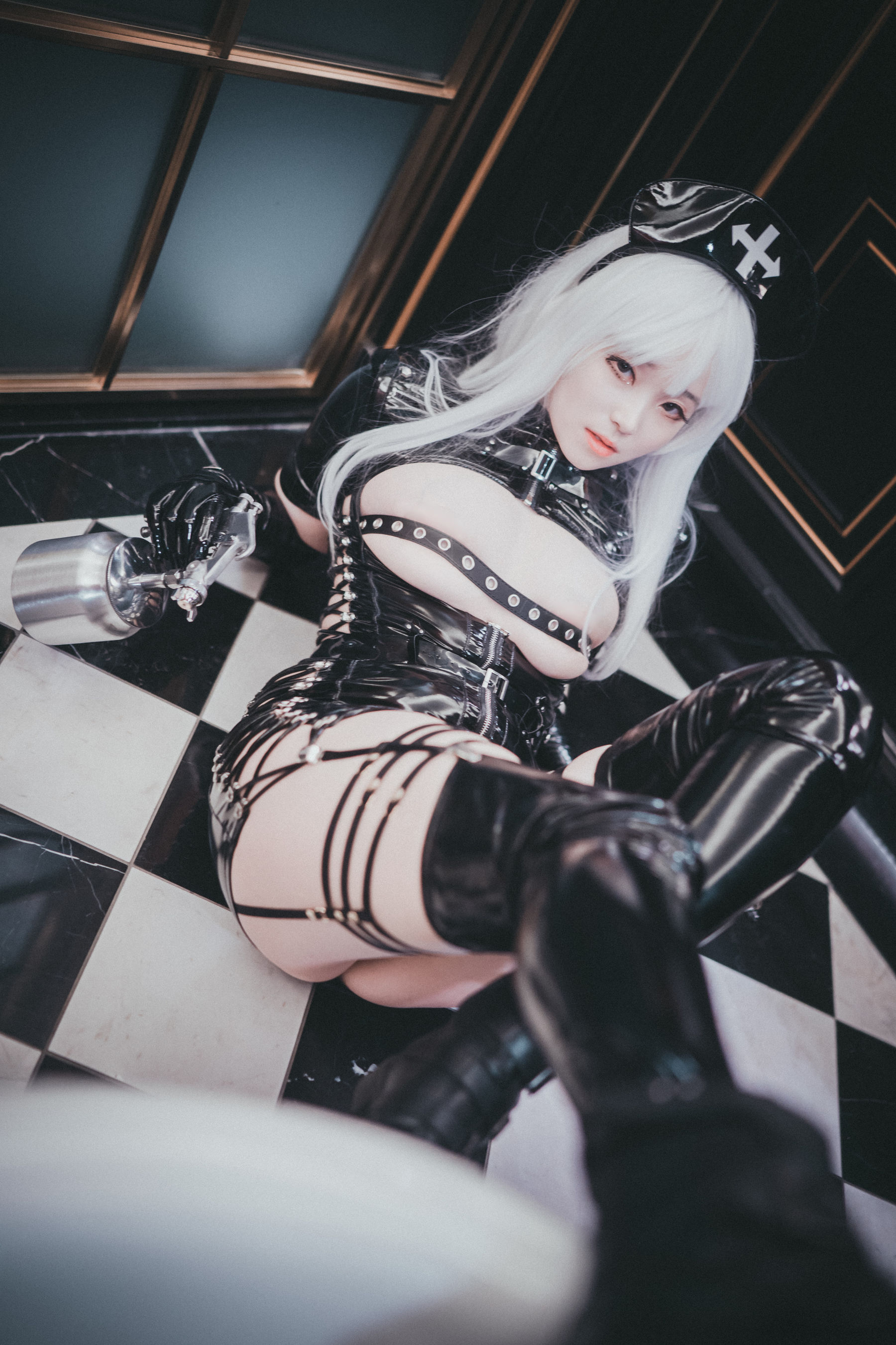 [COS福利] BamBi写真 - Poisonous Nurse第13张