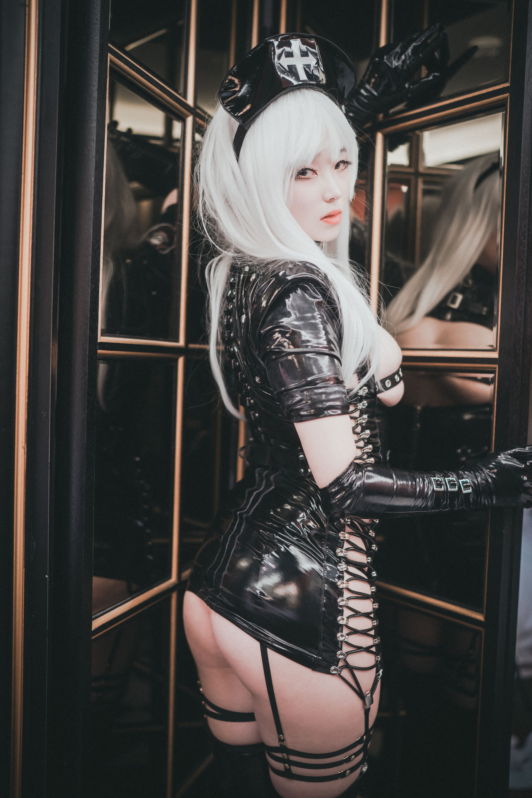 [COS福利] BamBi写真 - Poisonous Nurse第17张