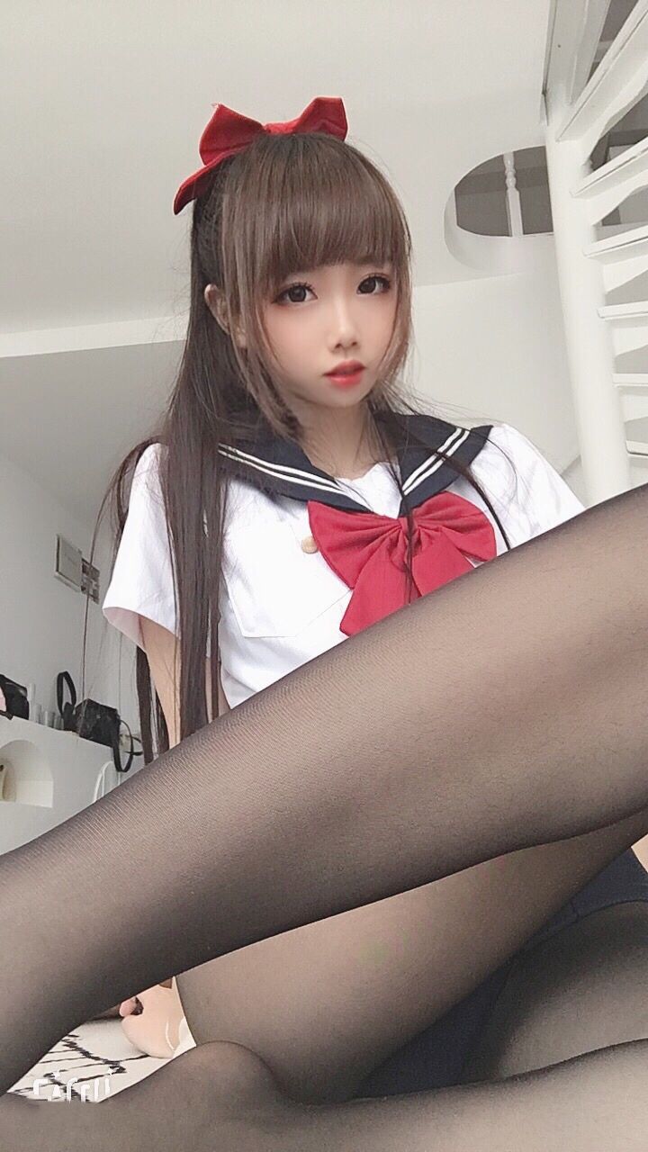 [COS福利] Cos小姐姐雪琪 - 黑丝JK死库水第22张