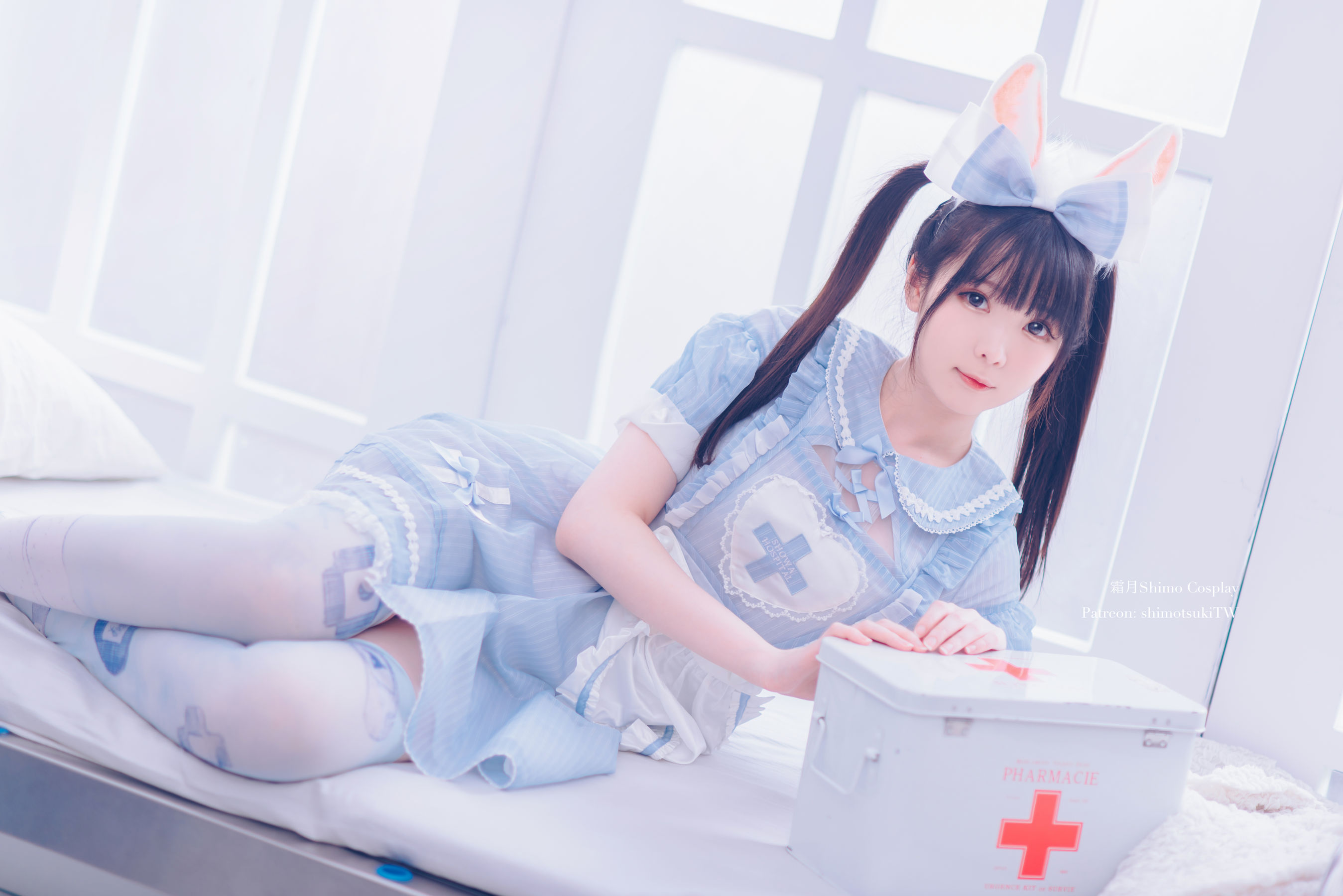 [COS福利] 微博妹纸霜月shimo - 女仆裙第3张