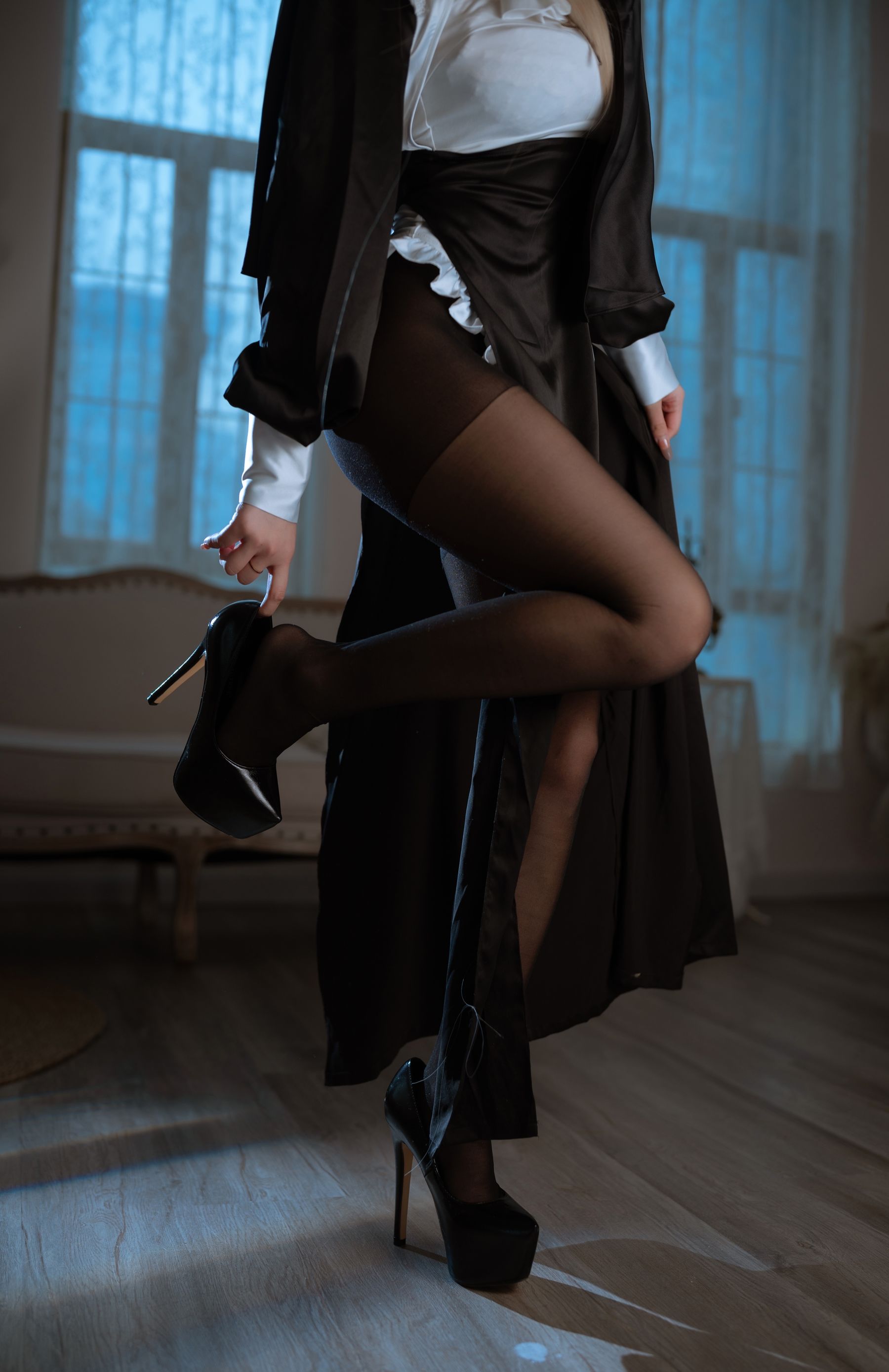 [福利COS] 白嫩美少女鬼畜瑶 - 修女第7张