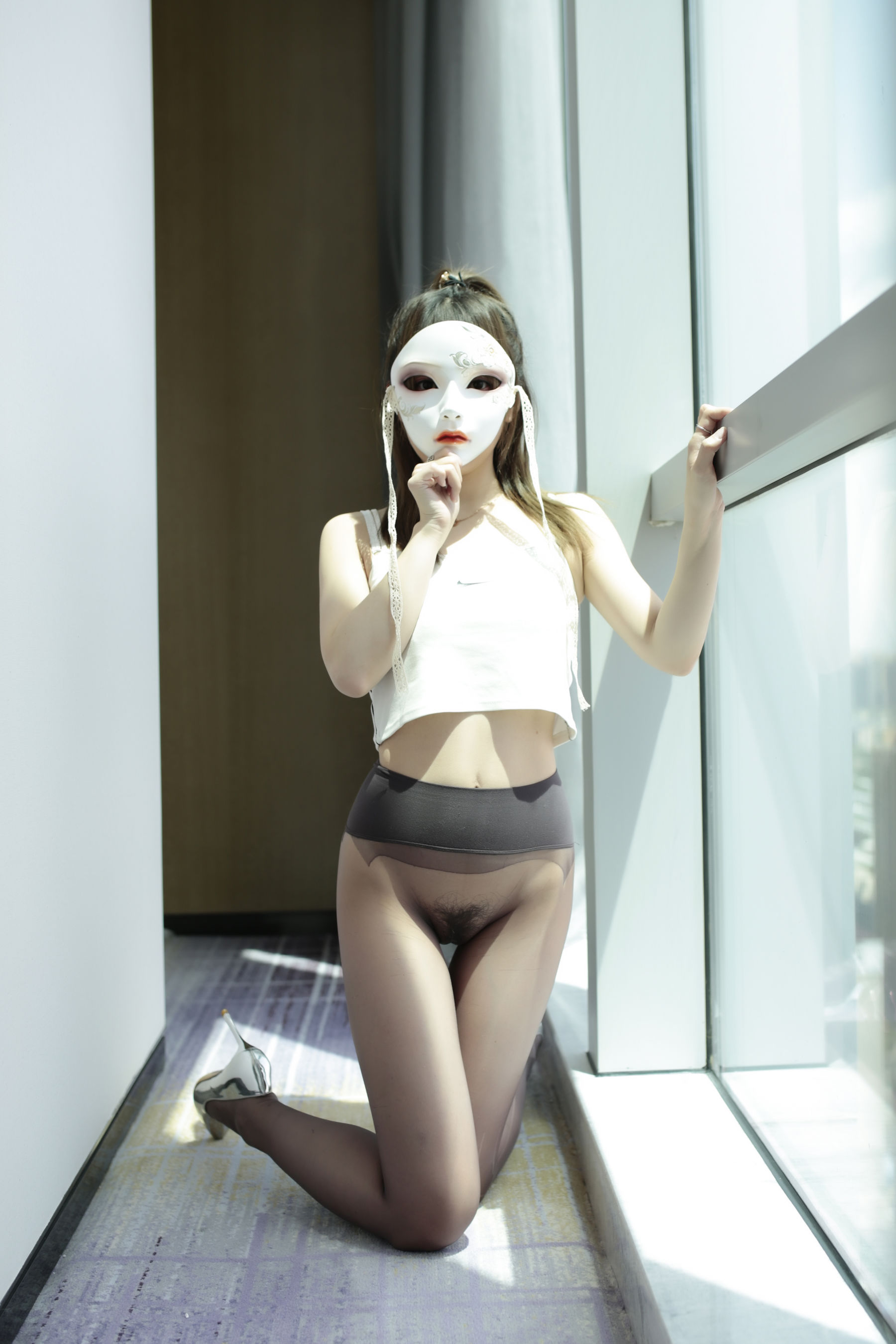 [福利COS] 斗鱼主播小女巫露娜 - 牛仔小裤裤第28张