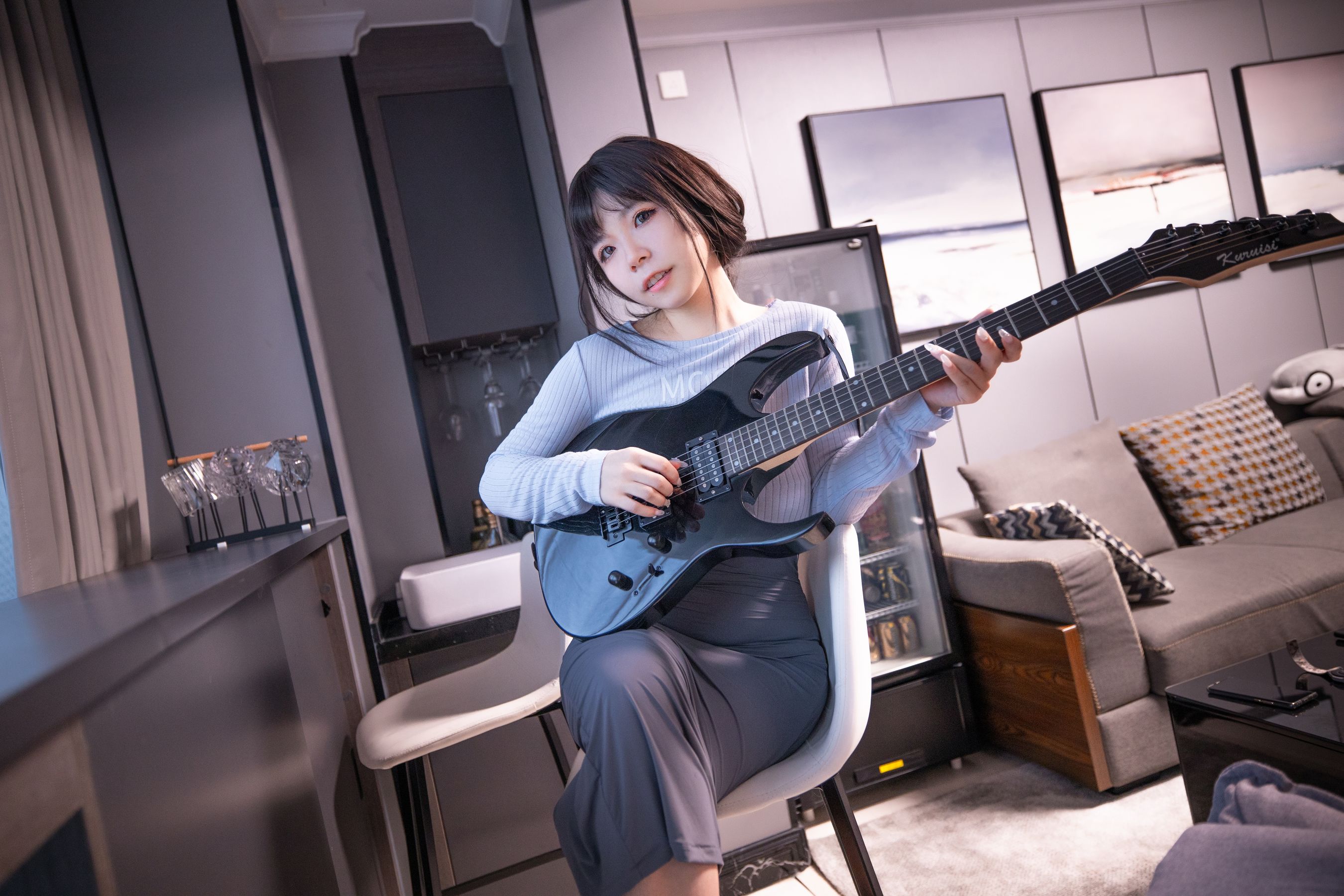 [福利COS] 自闭颜球球(无颜小天使wy) - 吉他妹妹第3张