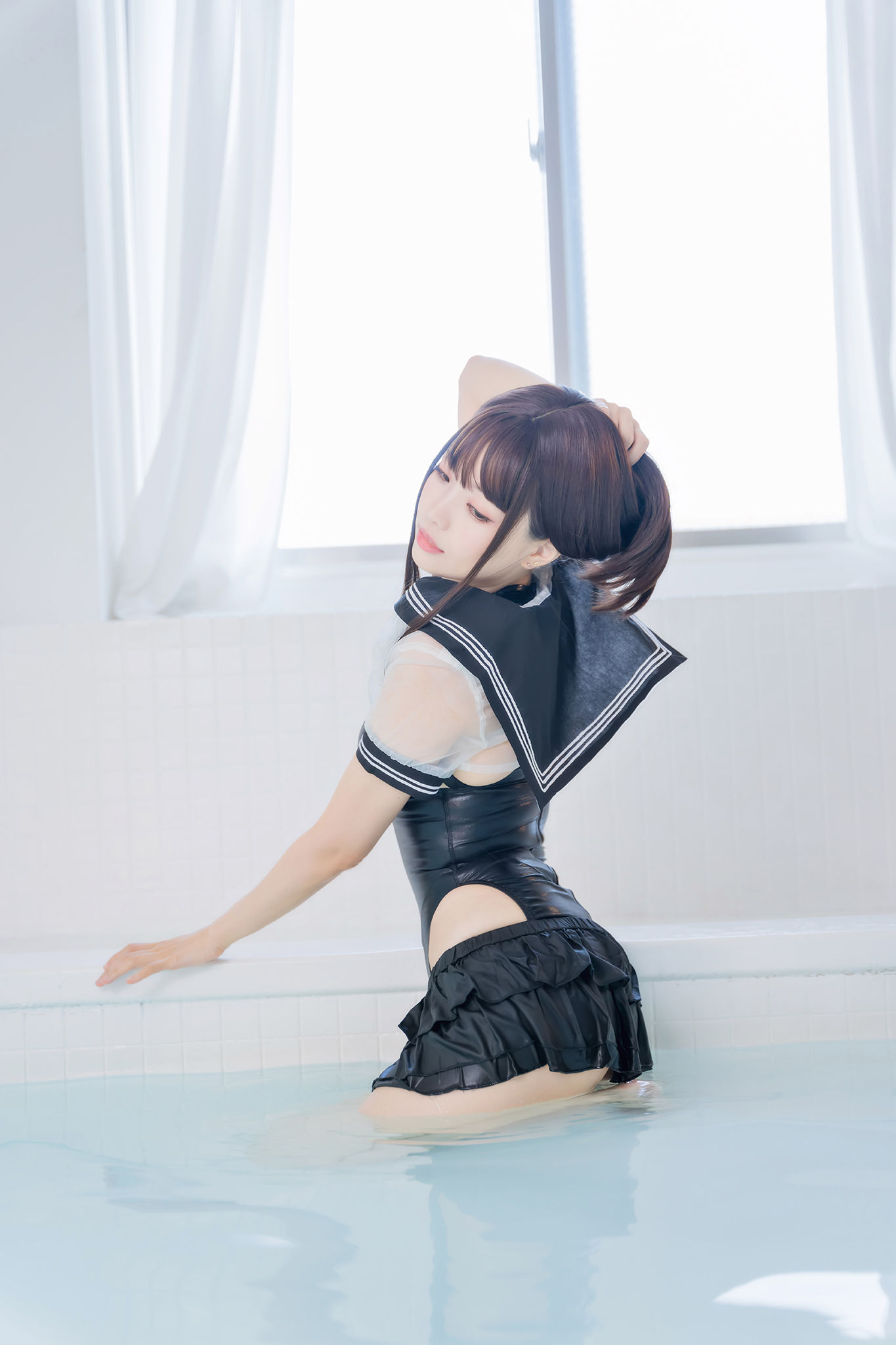 [福利COS] Ely_eee(ElyEE子) - Racing Swimsuit 競泳水手服第16张