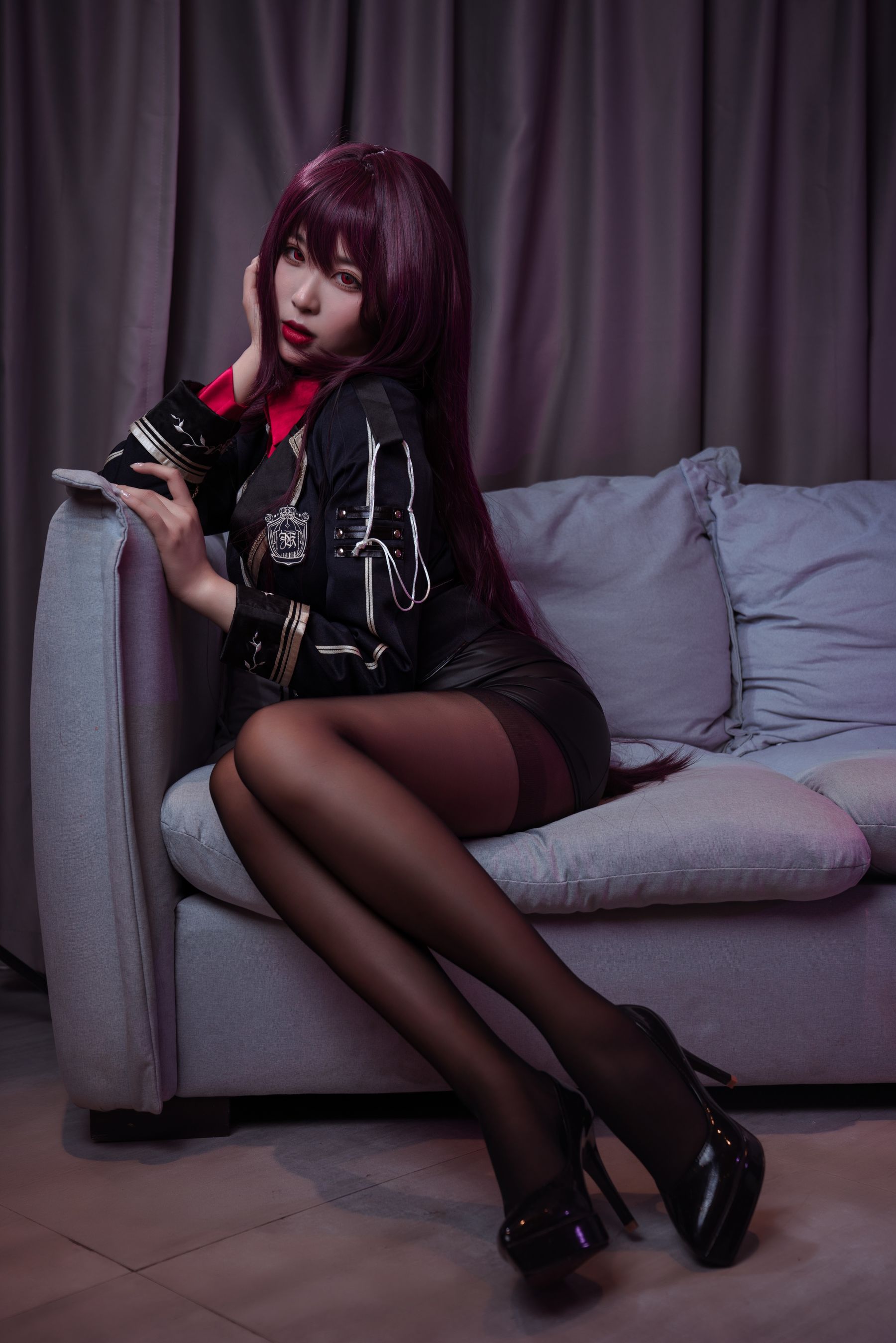 [网红COS] 轩萧学姐 - 师匠OL第4张