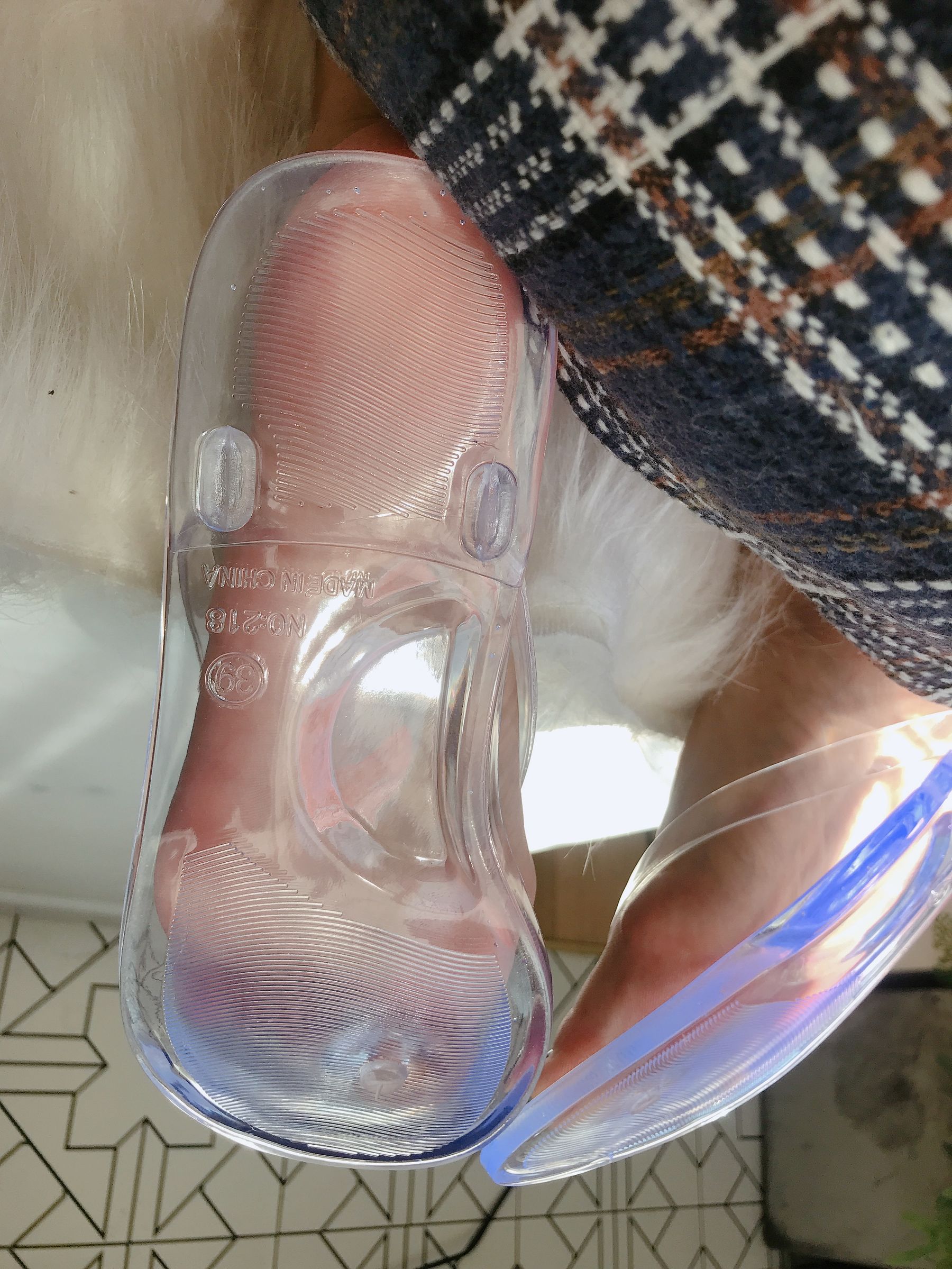 [福利COS] 安乔乔儿(Nia乔乔) No.012 泳池裸足第46张