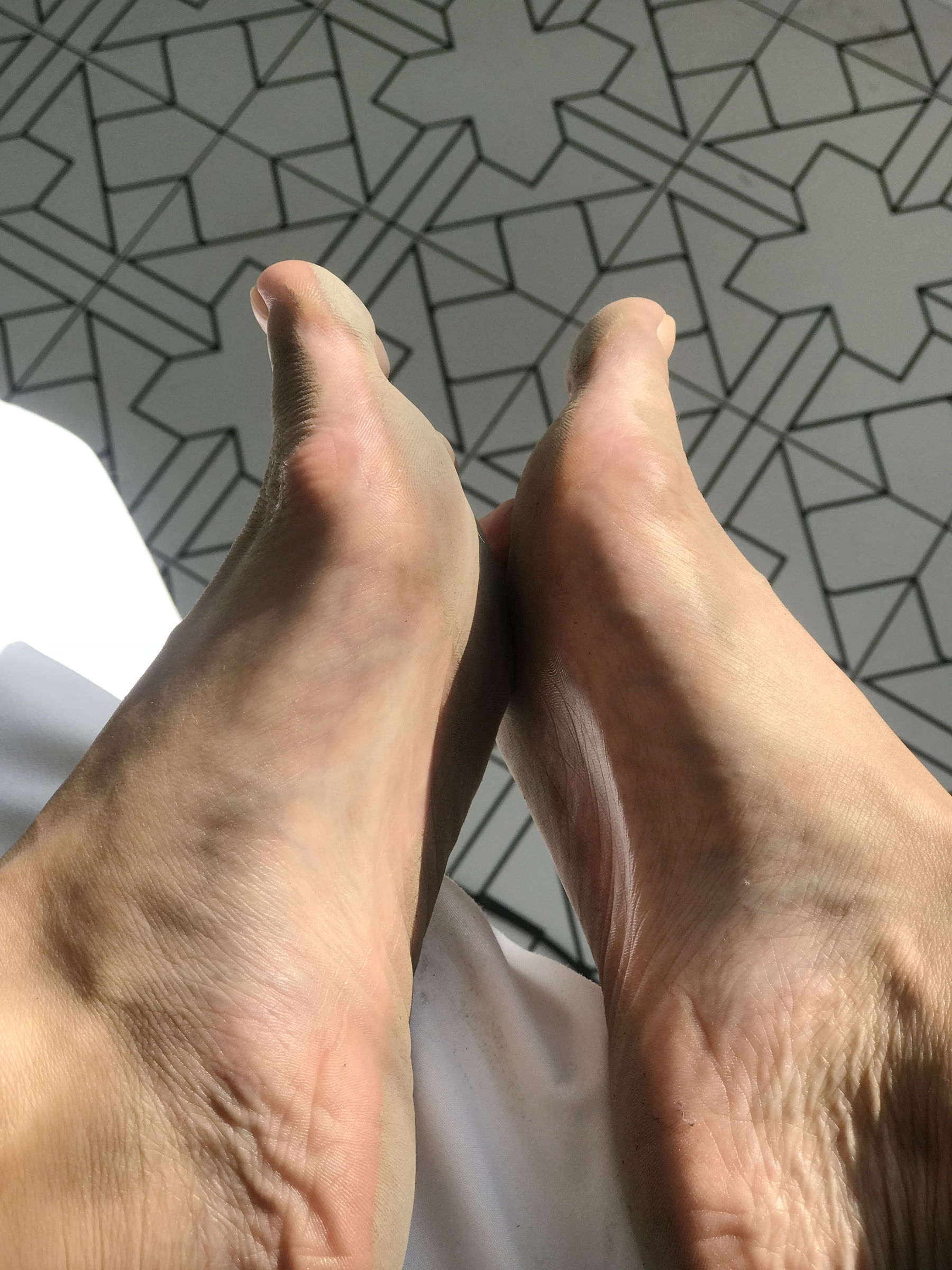 [福利COS] 安乔乔儿(Nia乔乔) No.015 脏脚踩鸡蛋第15张