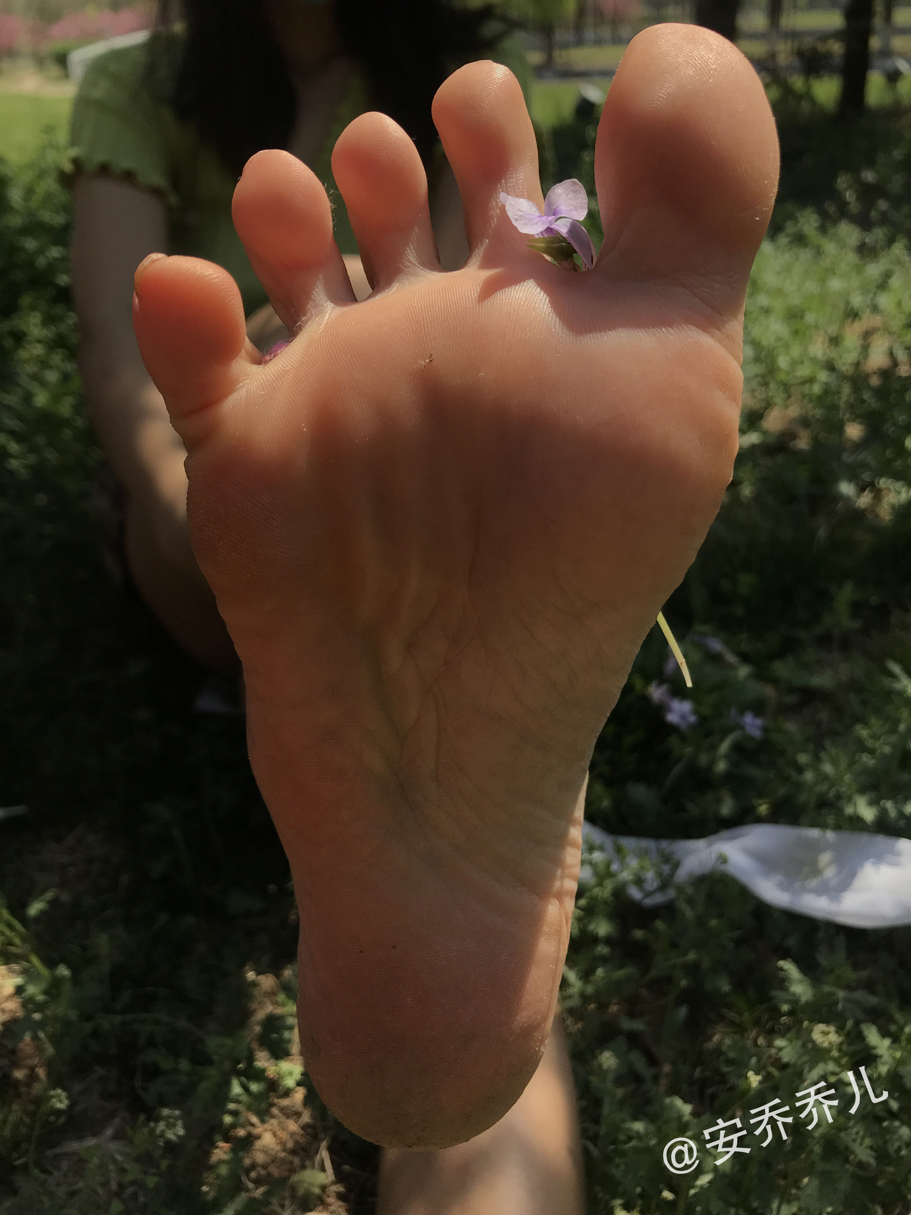 [福利COS] 安乔乔儿(Nia乔乔) No.018 夏天的风第33张