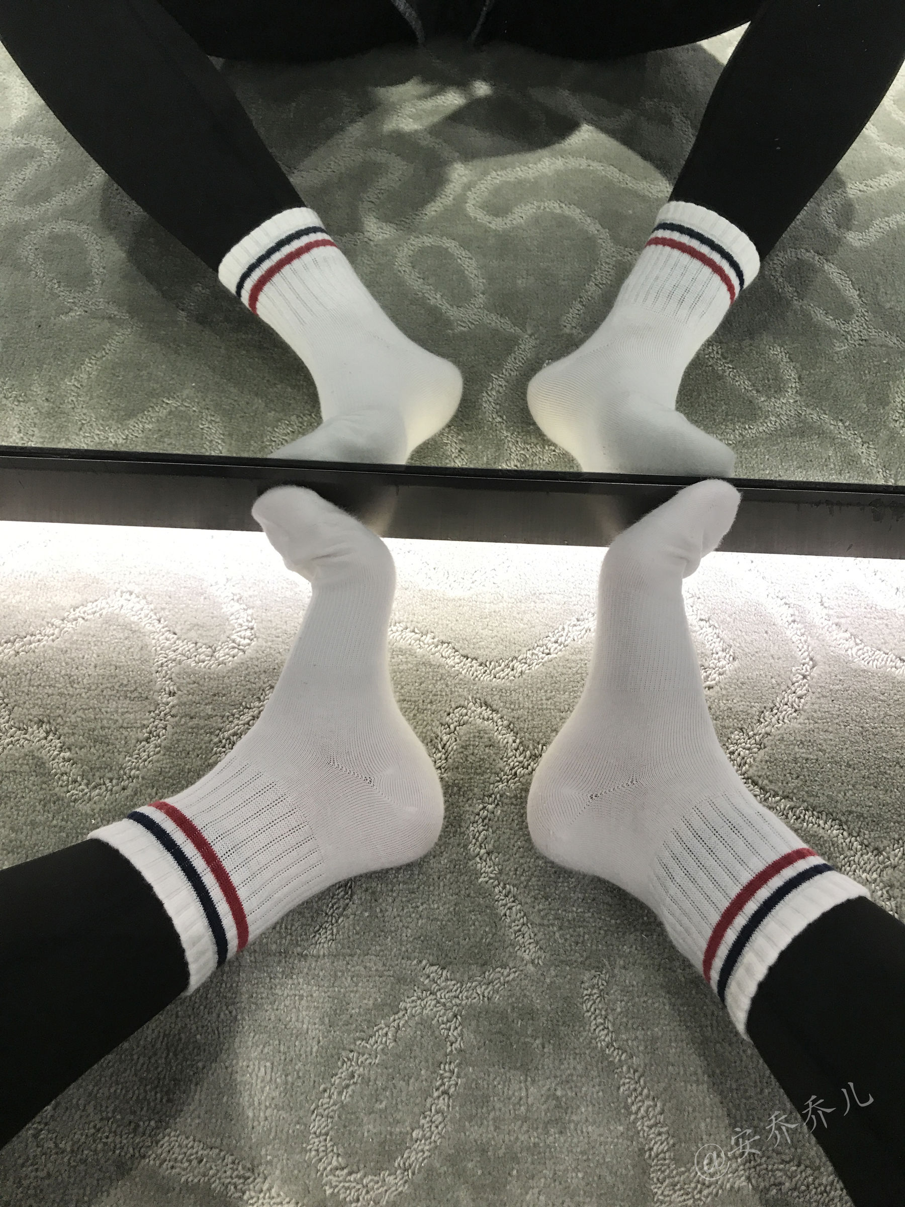 [福利COS] 安乔乔儿(Nia乔乔) No.019 健身房白袜第19张