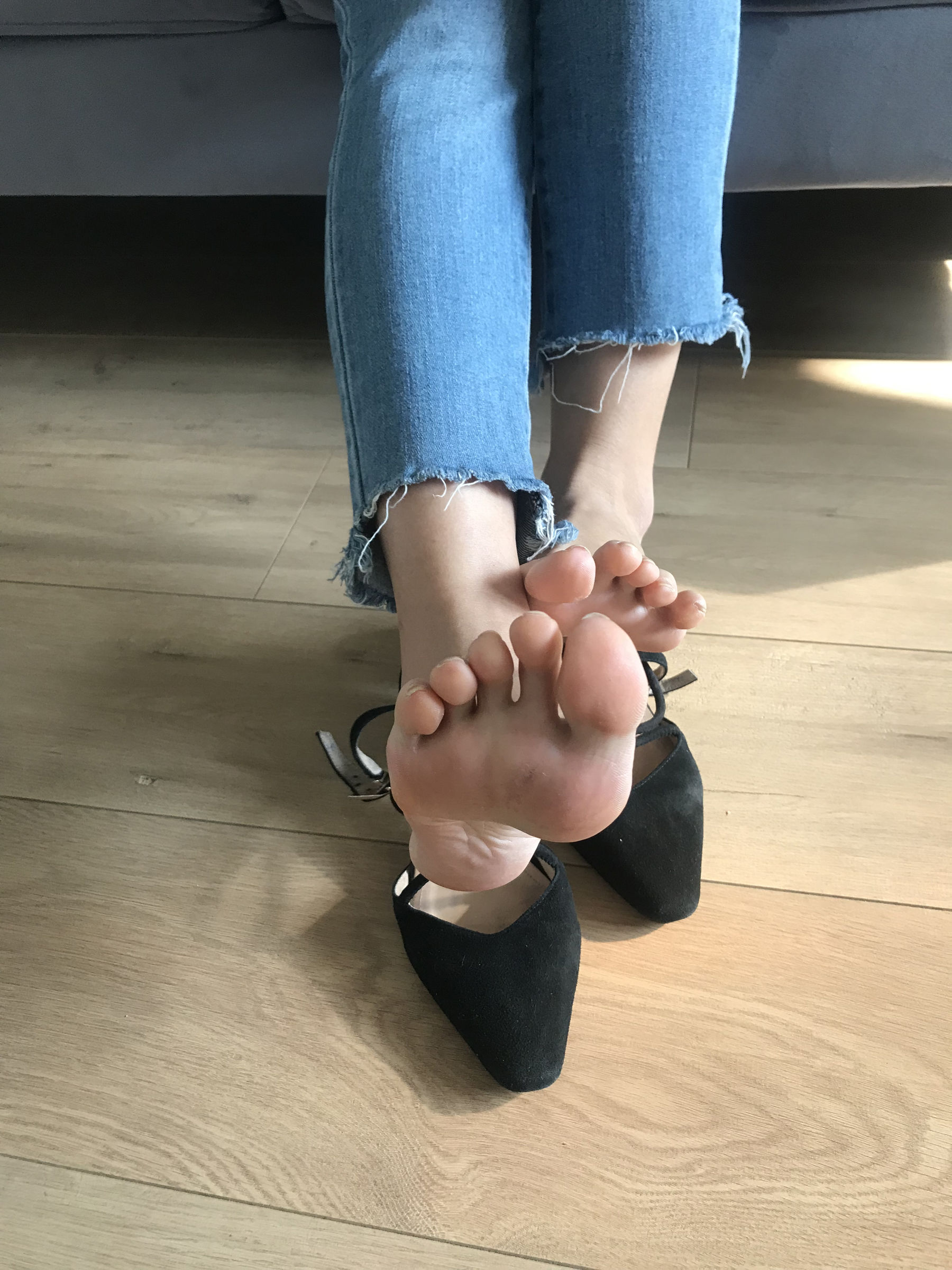 [福利COS] 安乔乔儿(Nia乔乔) No.015 脏脚踩鸡蛋第7张