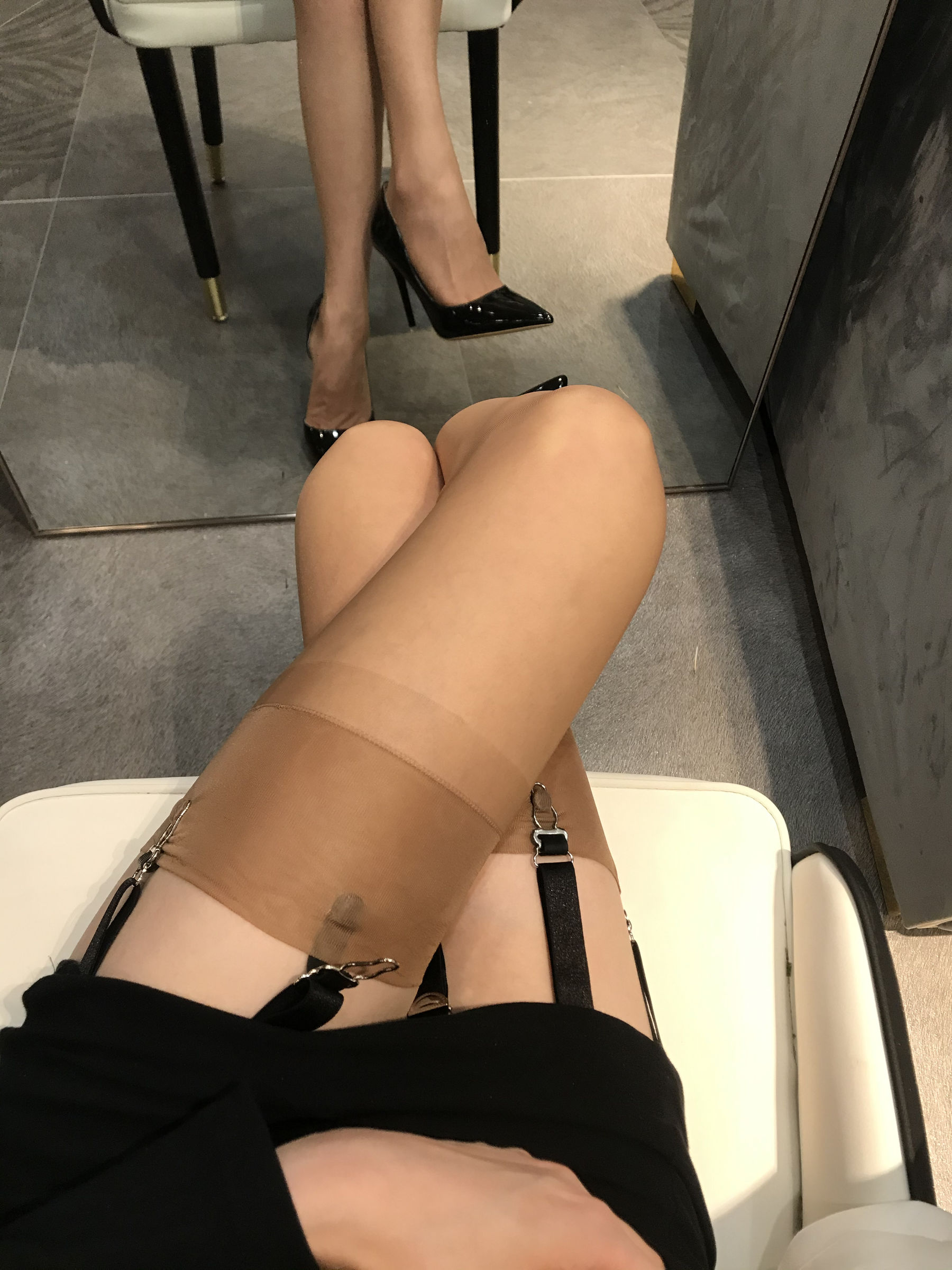 [福利COS] 丝足博主麋鹿_Monroe 2020.04.09 桃肉吊袜第10张