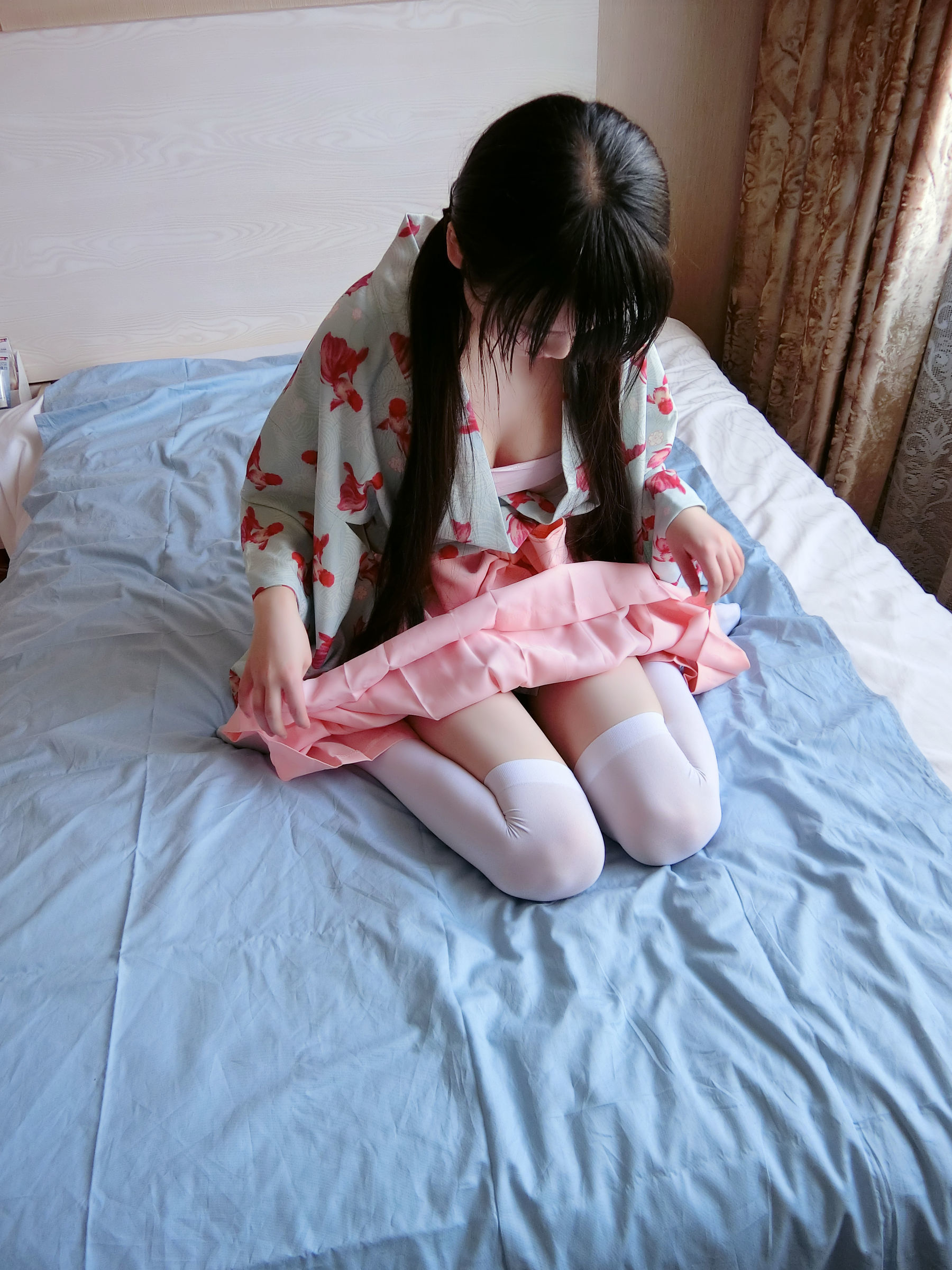 [福利COS] 微博萌妹子西尔酱 - 金鱼和服第5张