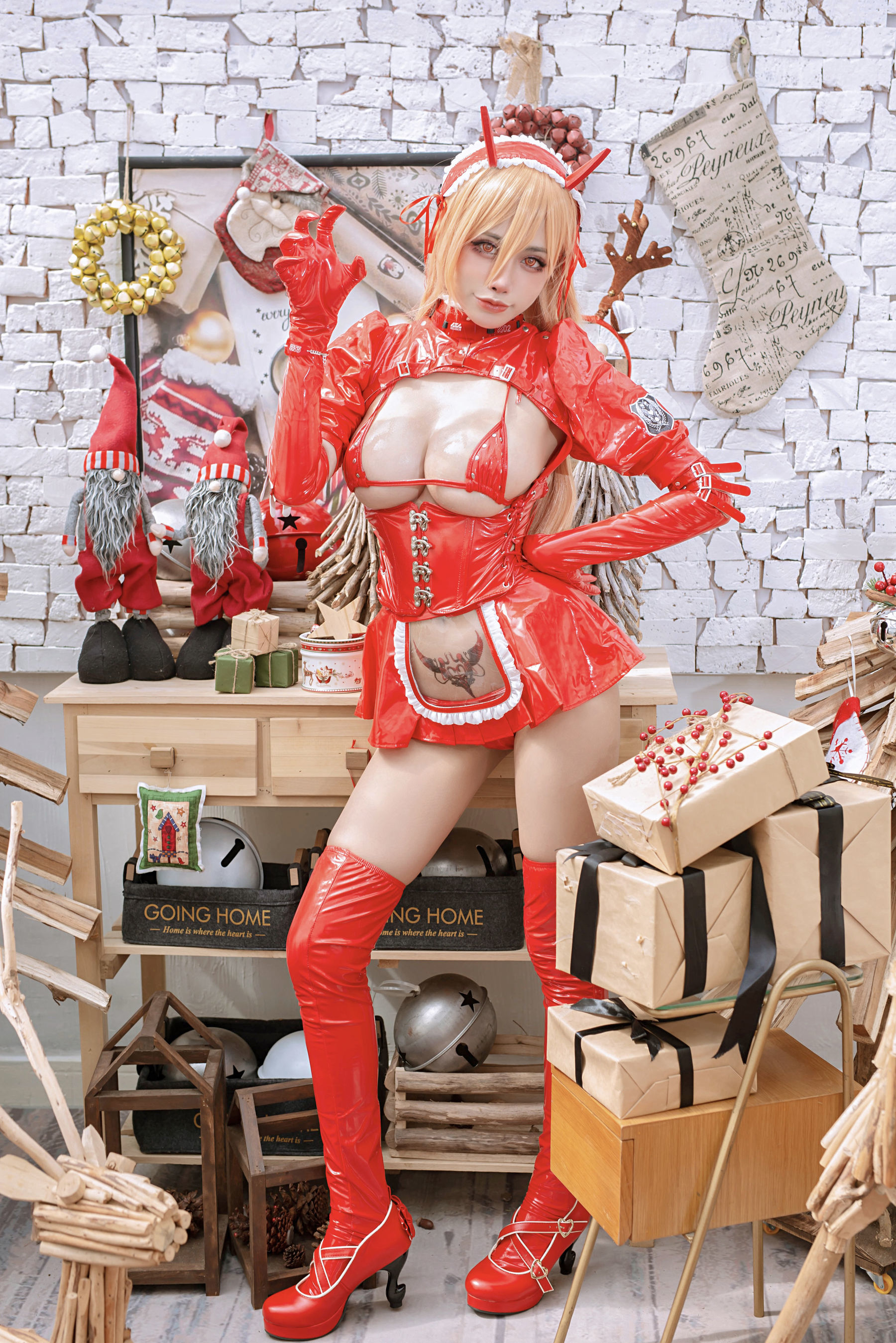 [福利COS] 日本性感萝莉Byoru - Powa Christmas第1张