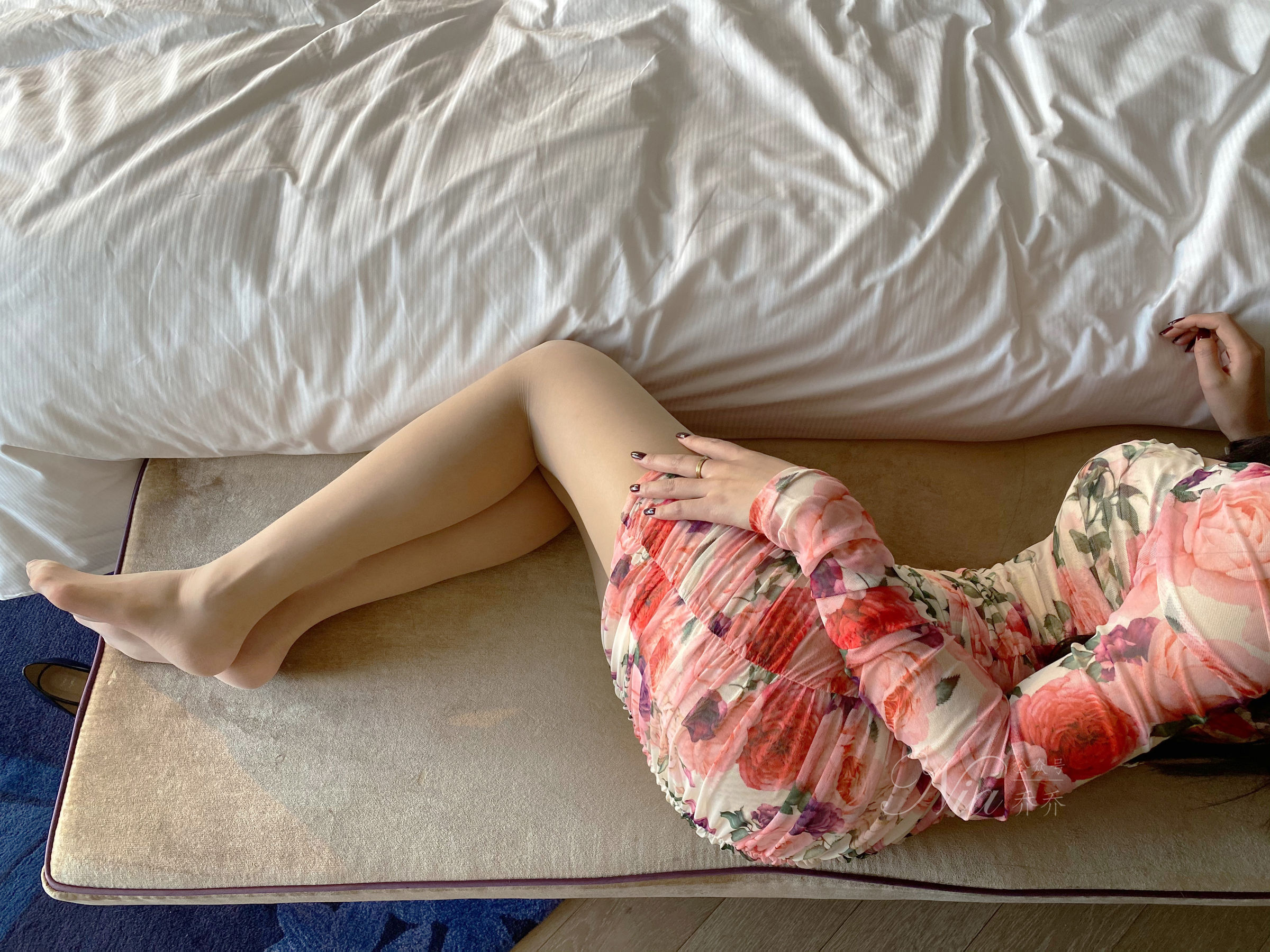 [福利COS] 安乔乔儿(Nia乔乔) No.030 温柔少妇风第30张