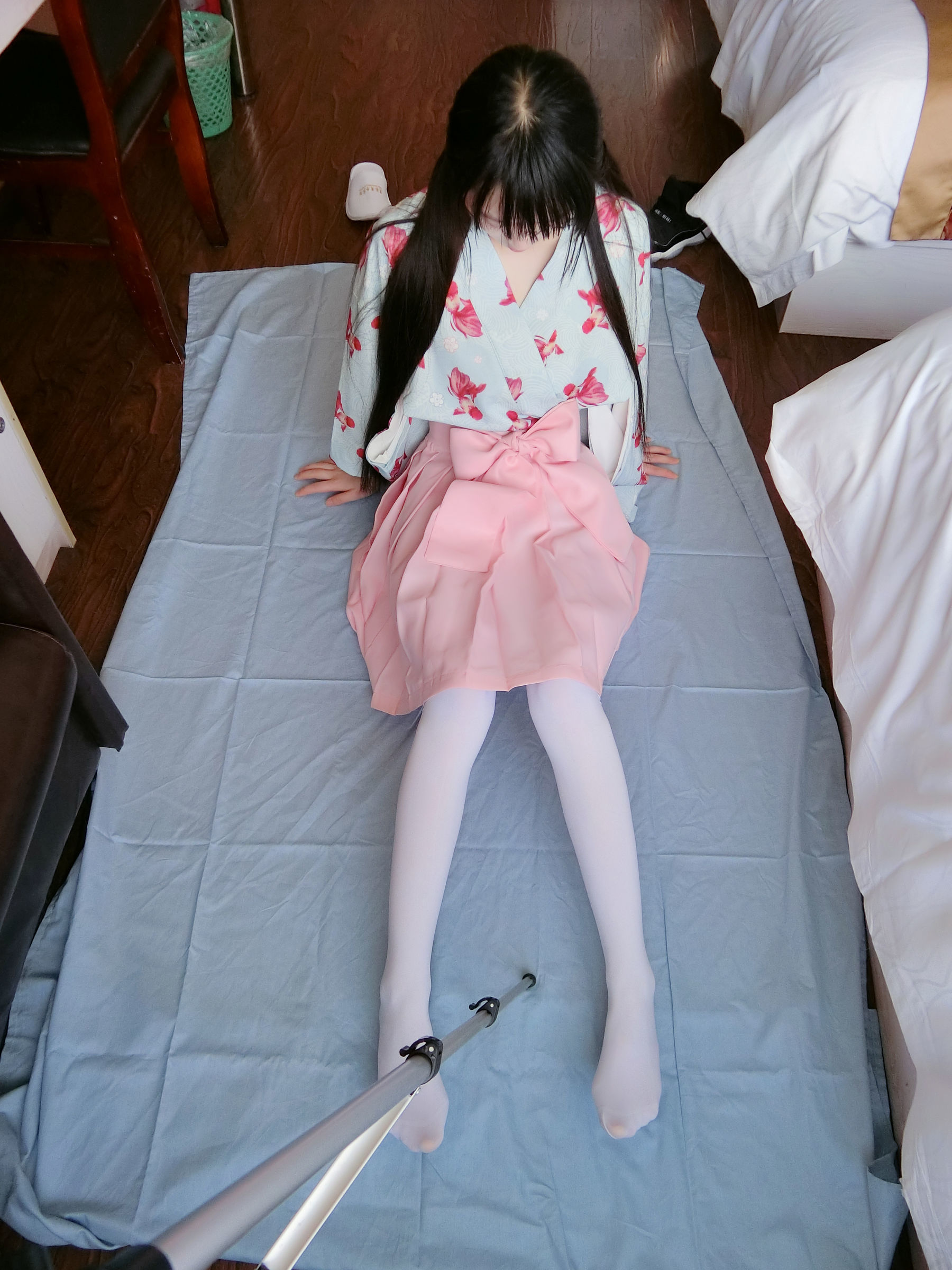 [福利COS] 微博萌妹子西尔酱 - 金鱼和服第1张