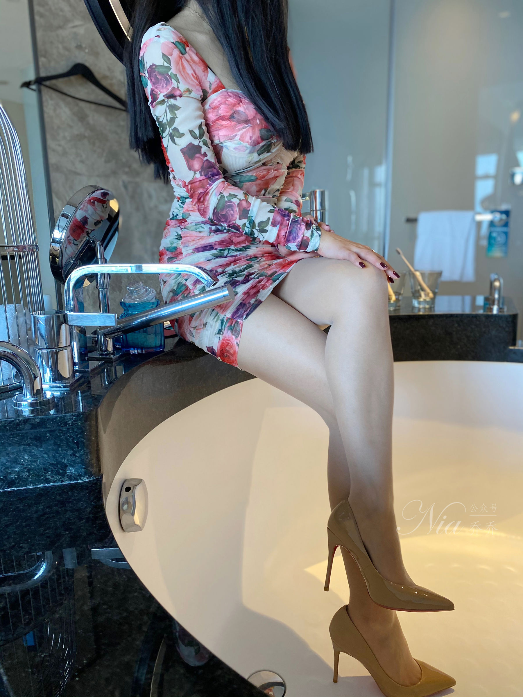 [福利COS] 安乔乔儿(Nia乔乔) No.030 温柔少妇风第18张