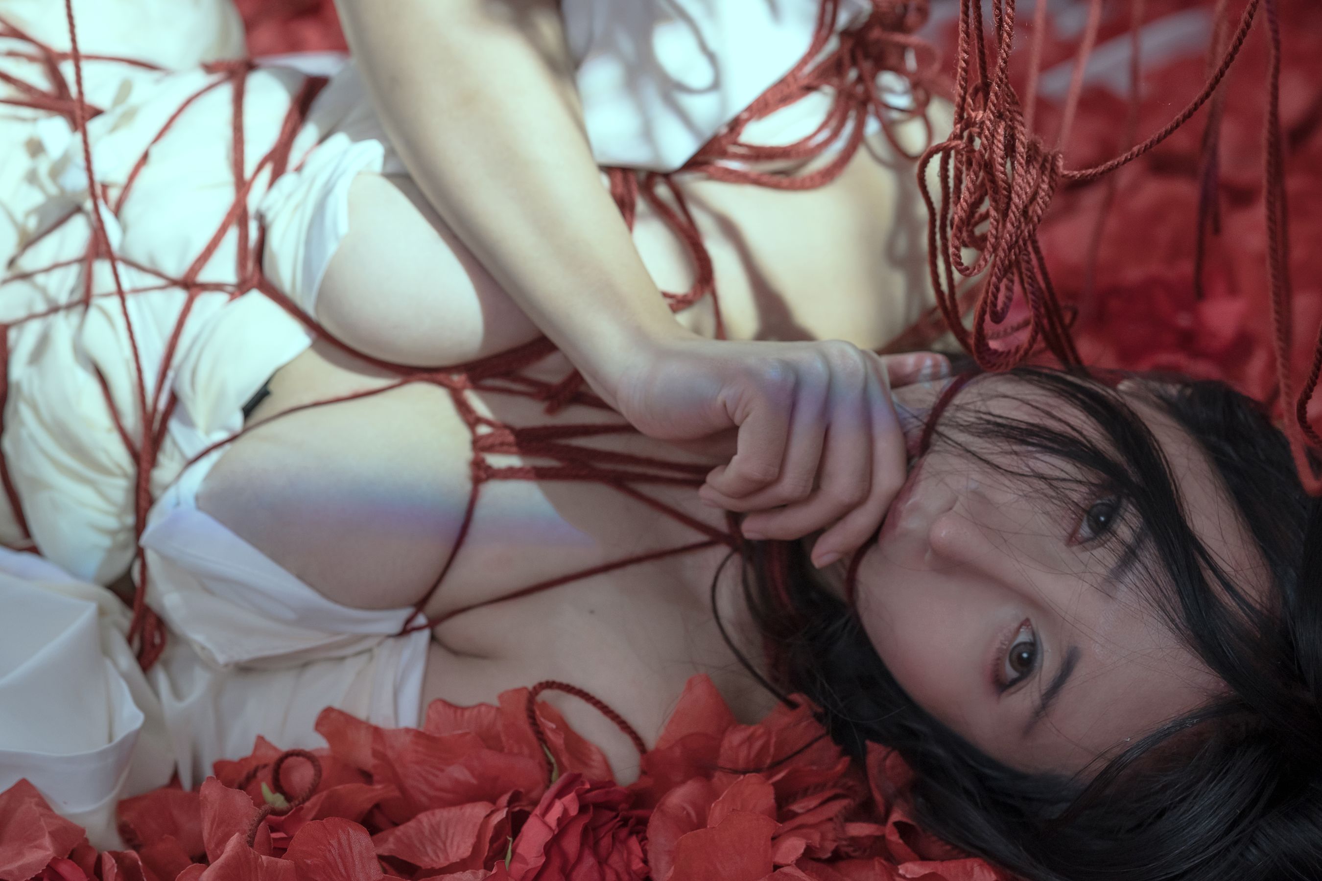 [福利COS] 云溪溪 - 奶桃 囚鸟第22张