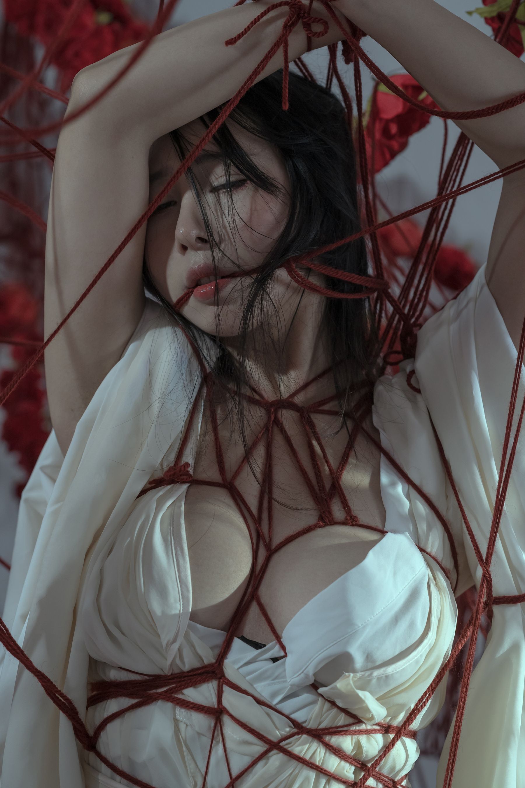 [福利COS] 云溪溪 - 奶桃 囚鸟第6张