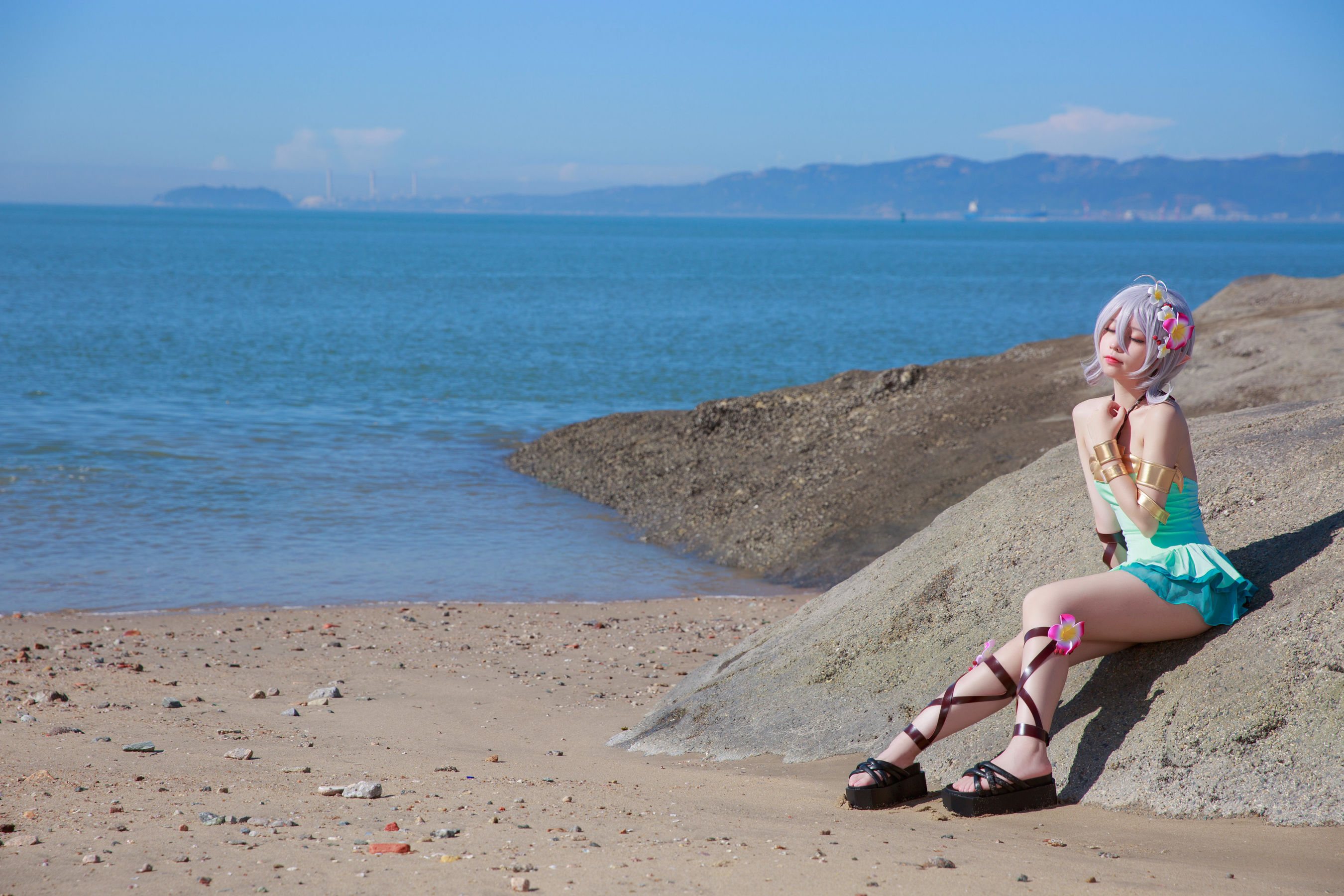 [福利COS] 动漫博主G44不会受伤 - 可可萝 泳衣第5张