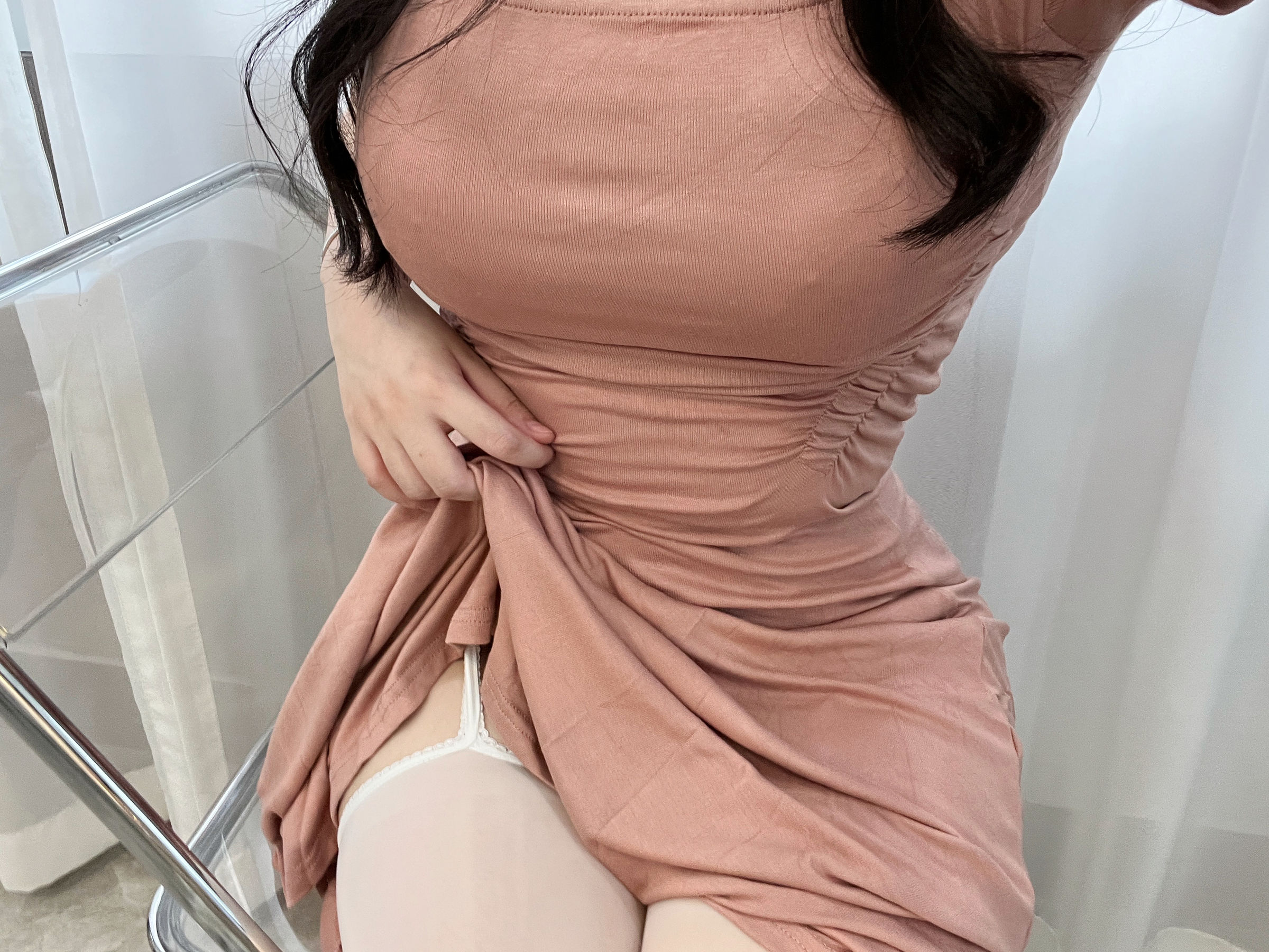 [福利COS] 蜜桃少女是依酱呀 - 人妻第5张