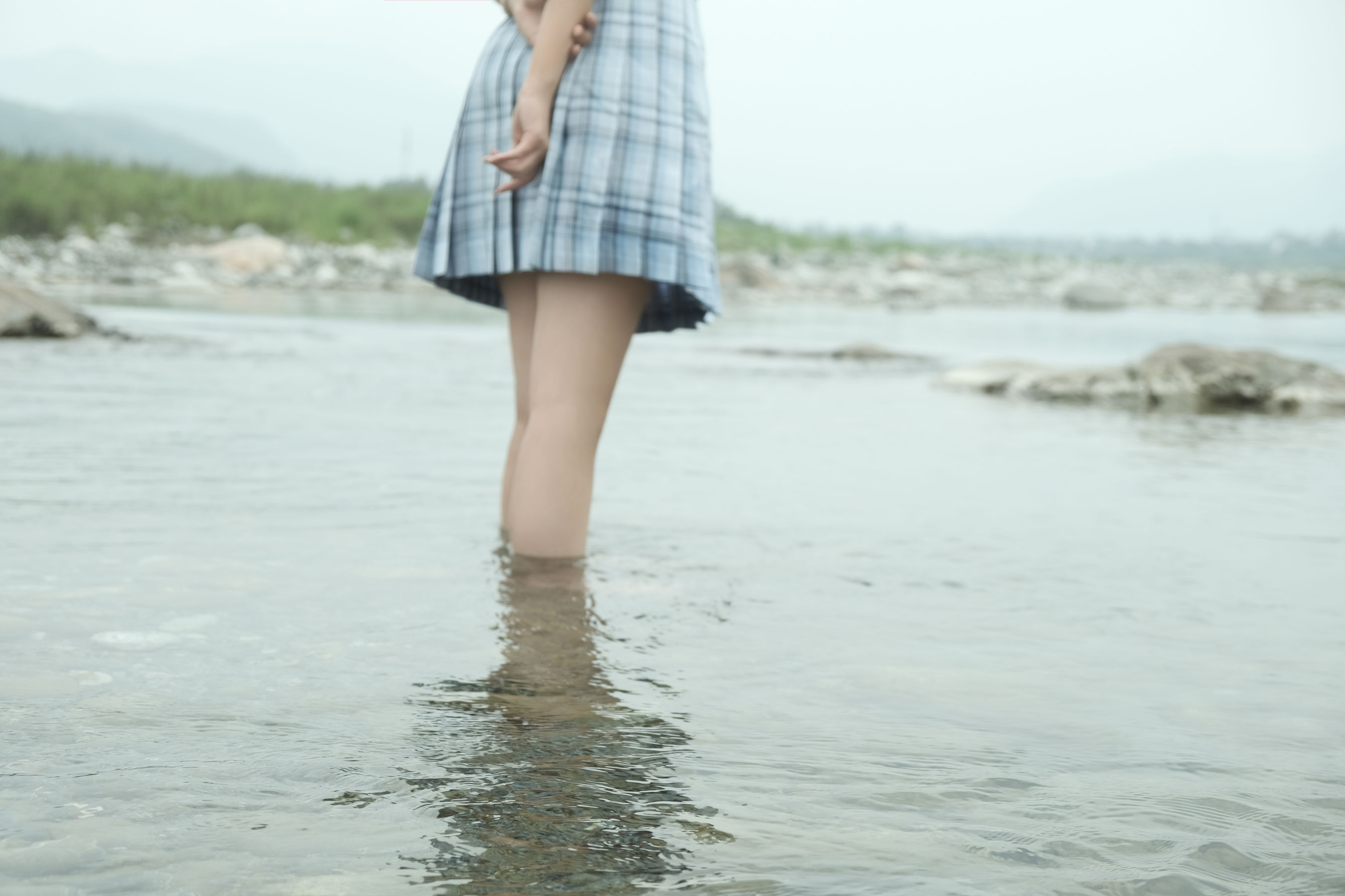 [福利COS] eloise软软 - 河边JK第12张