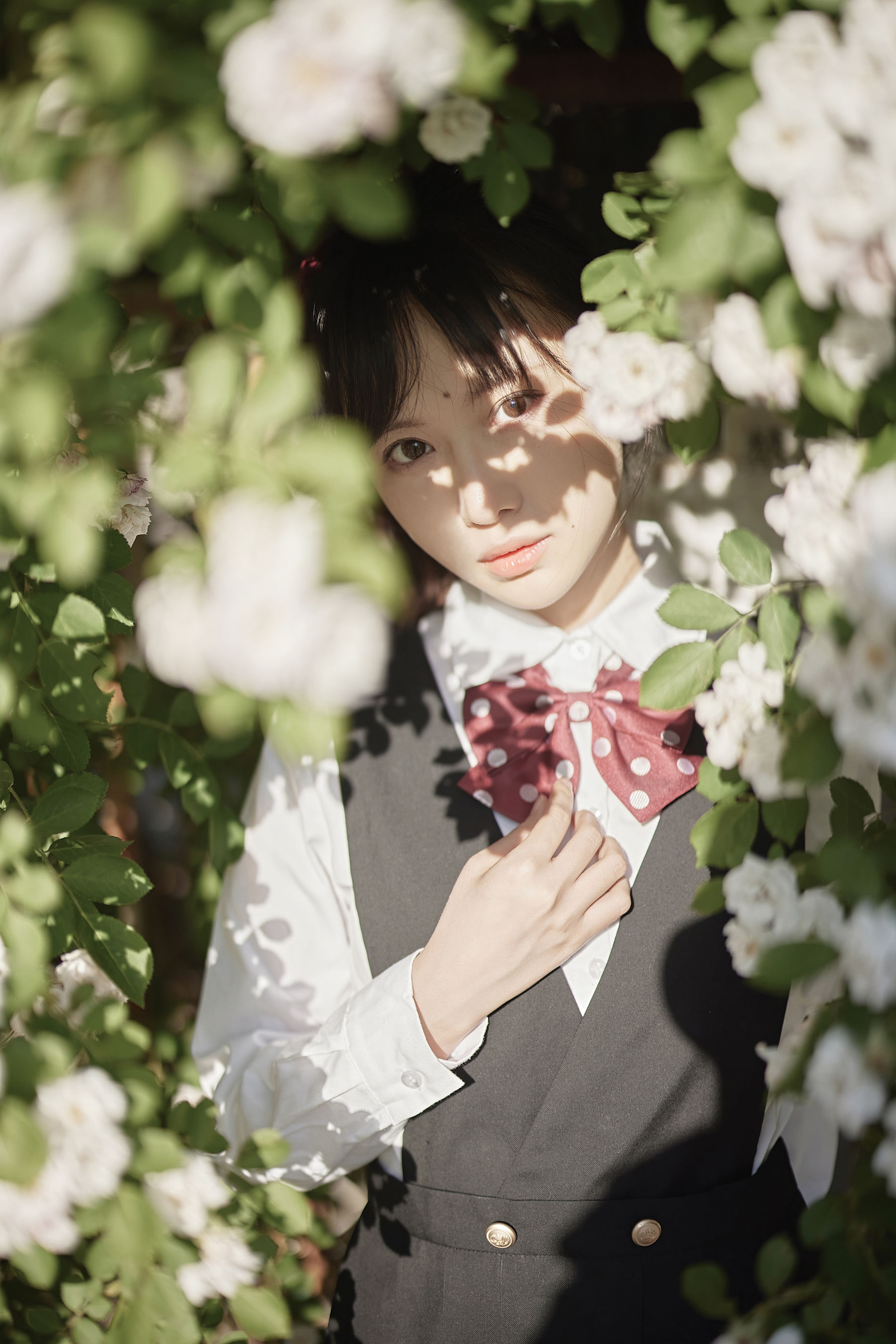 [福利COS] Shika小鹿鹿 - 蔷薇JK第4张