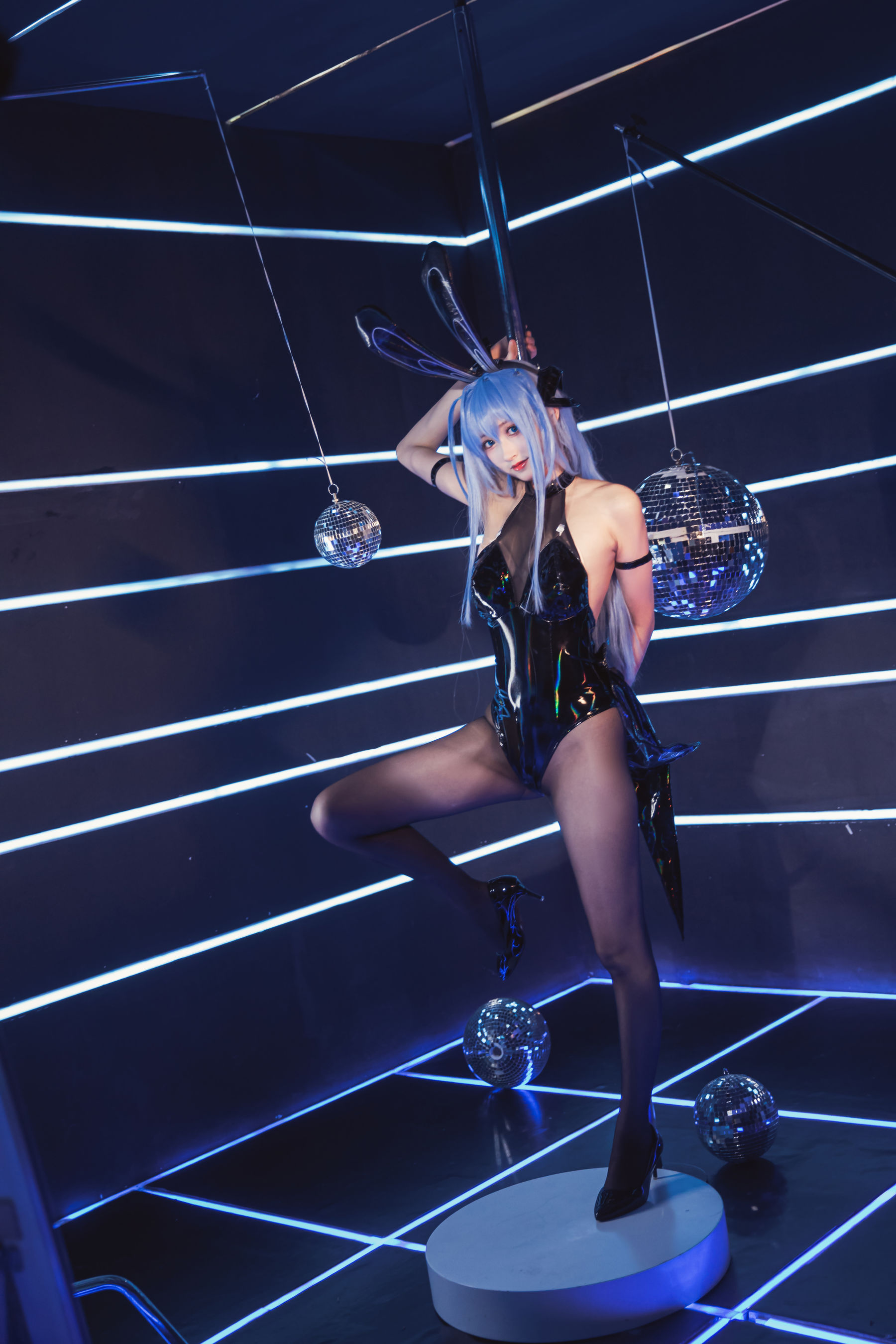 [福利COS] Luisa_零纱 - 新泽西兔女郎第1张