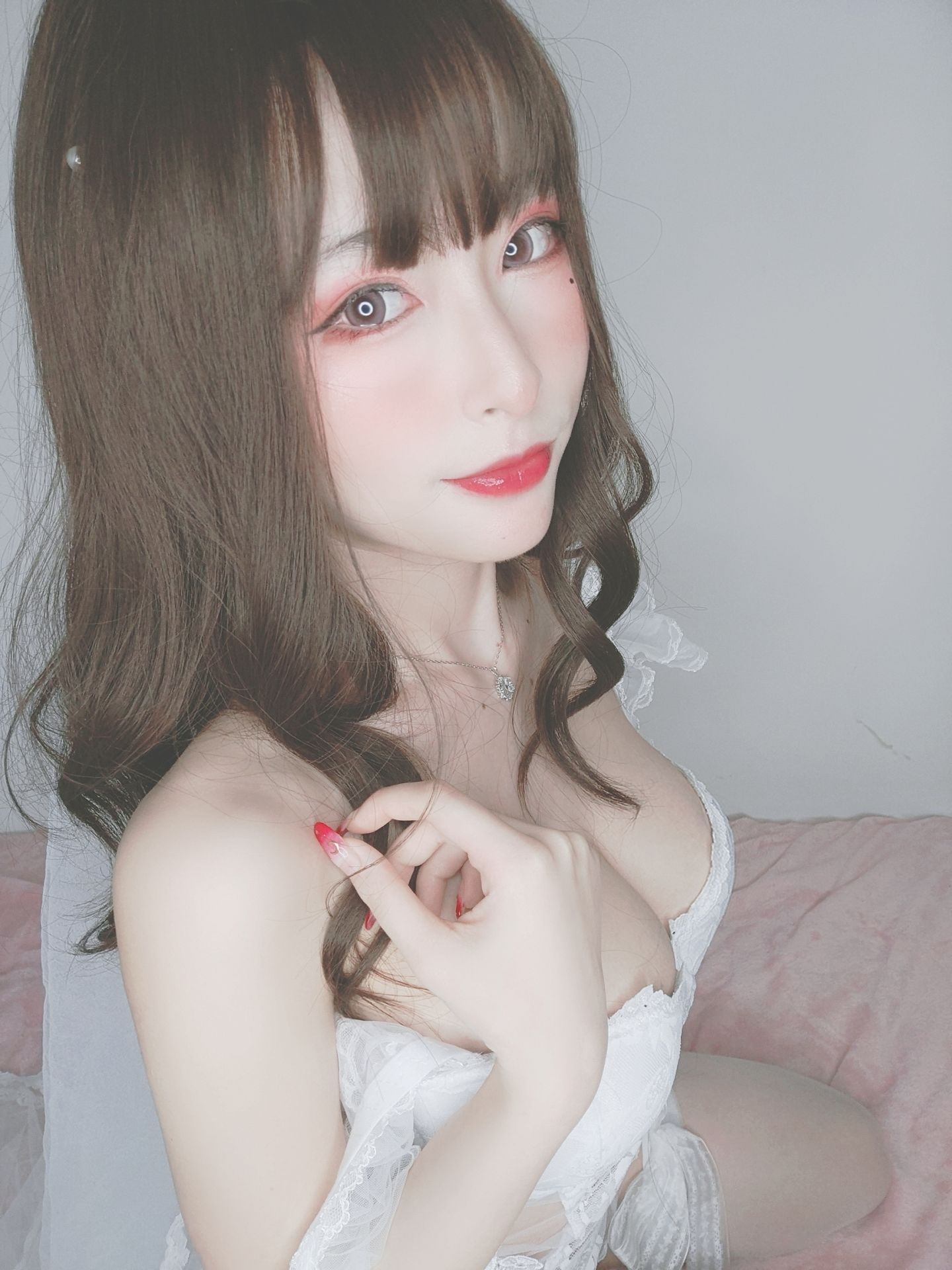 [福利COS] 尤物清水由乃 - 花嫁自拍第7张