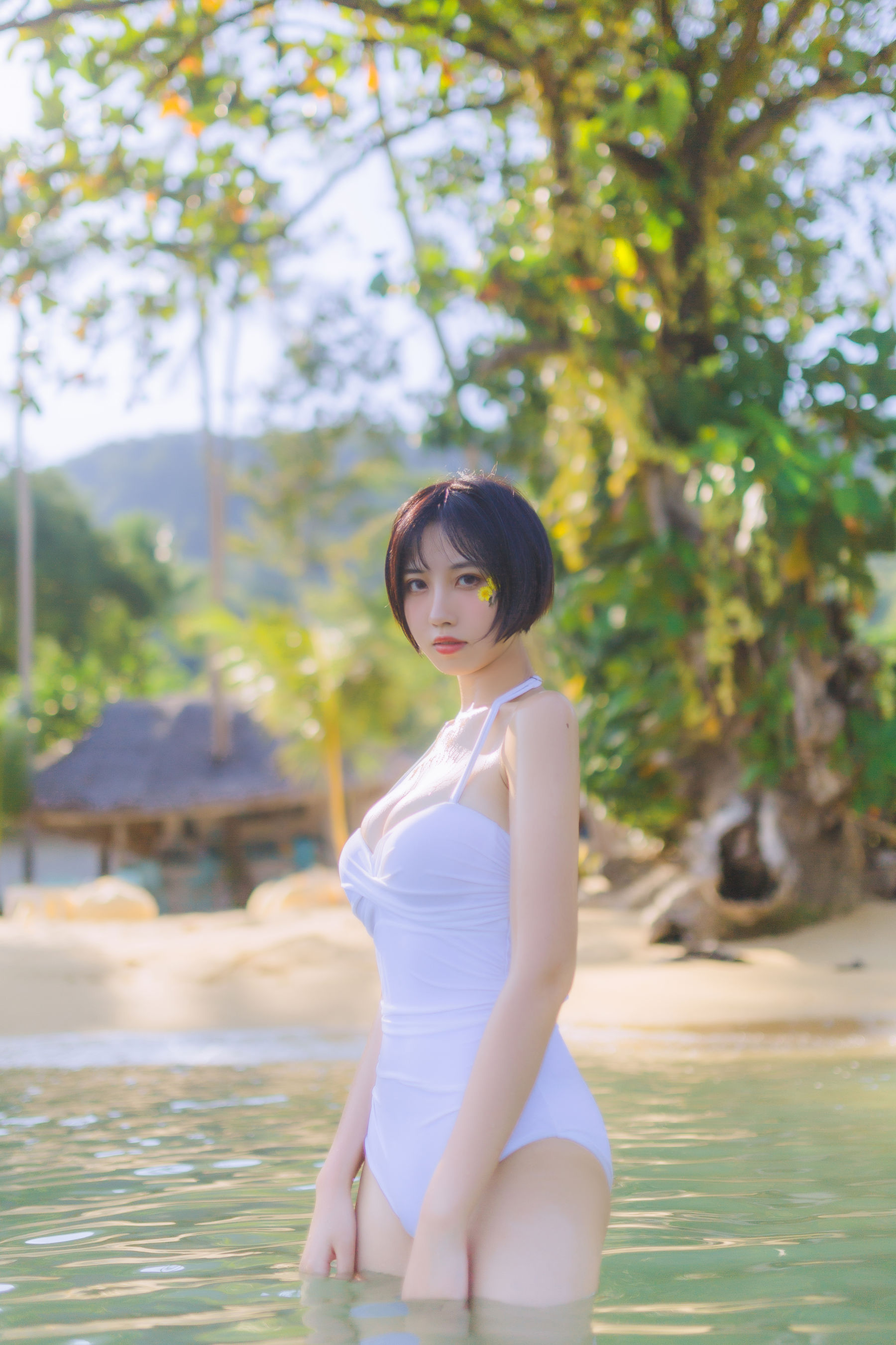 [福利COS] 次元少女念雪ww - 白色泳衣第2张