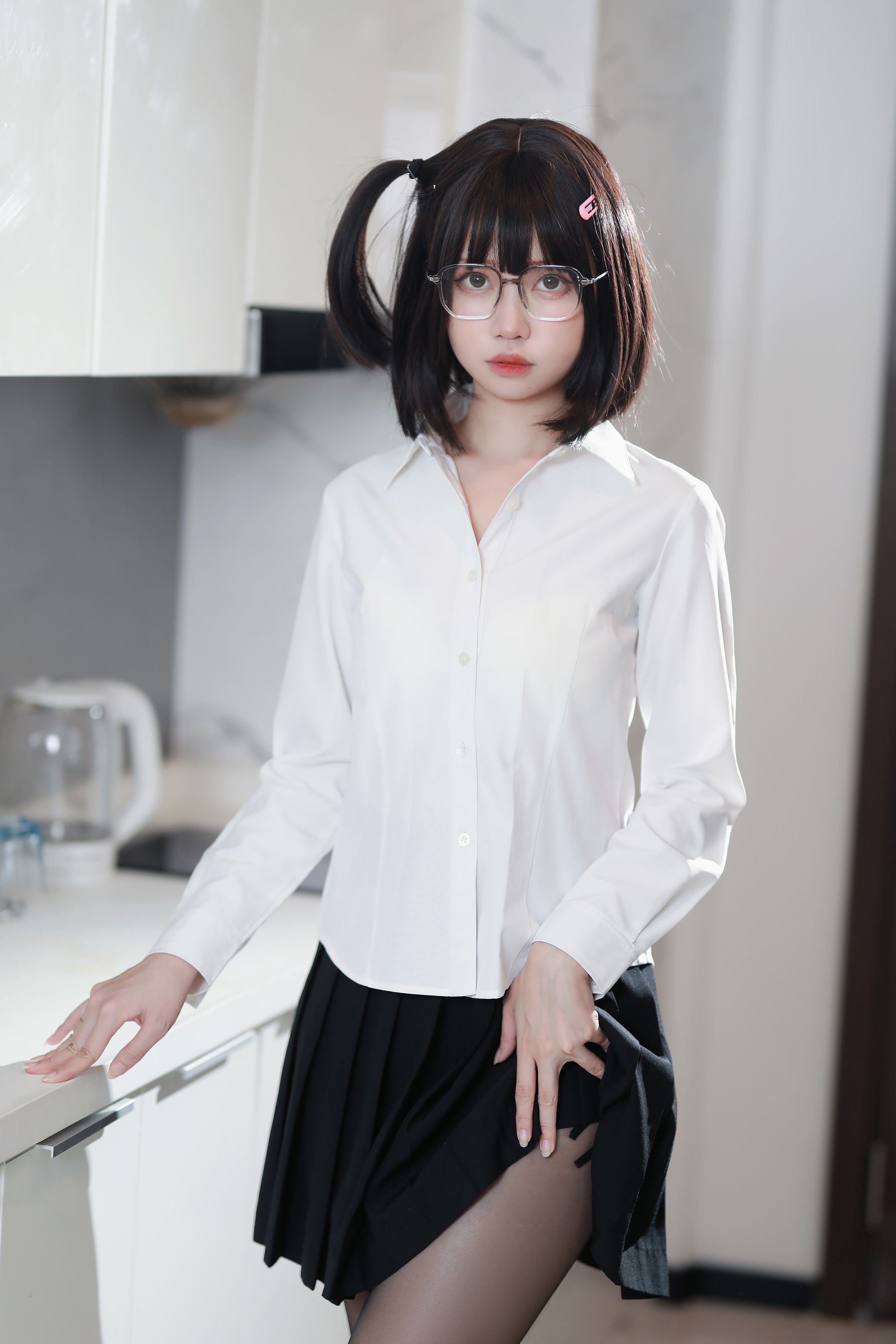 [福利COS] 洛桑w伊梓 - 眼镜妹妹第5张