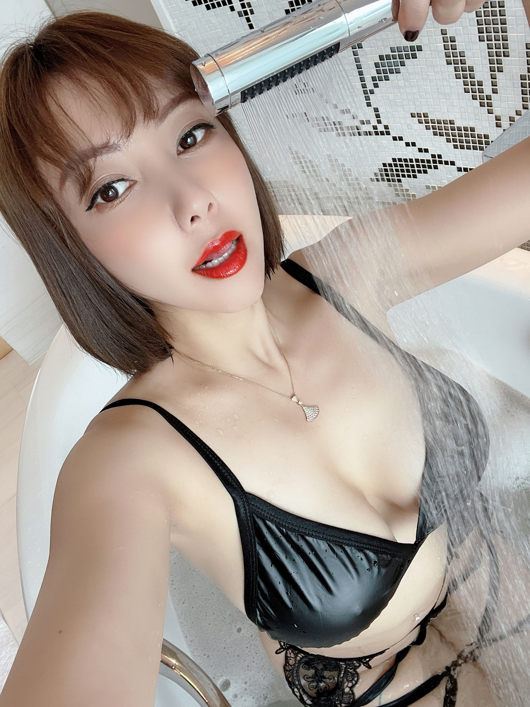 [福利COS] 果儿Victoria 微密圈视图合集第64张