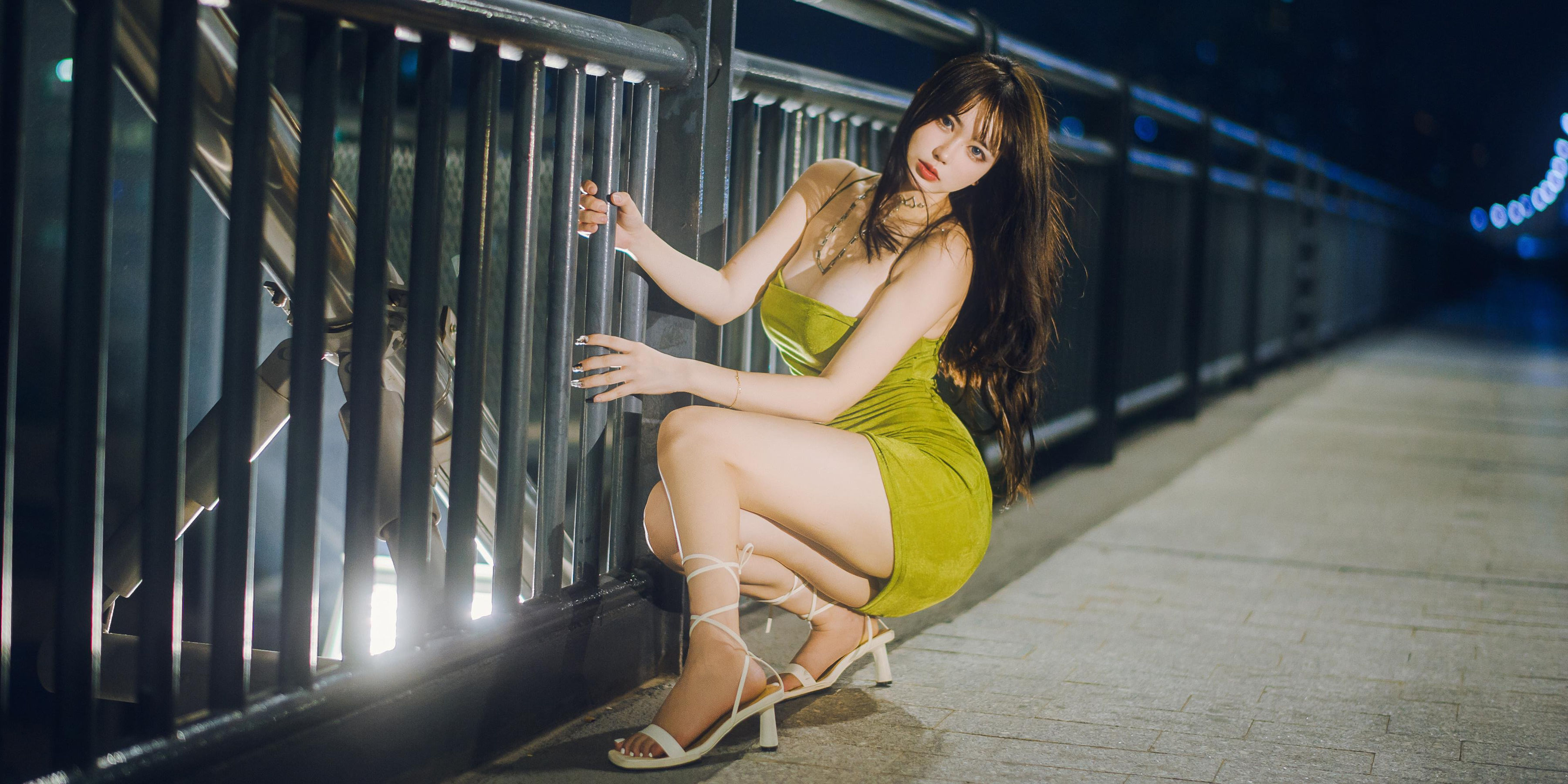 [福利COS] Tina很妖孽呀 - 绿色连衣裙第13张