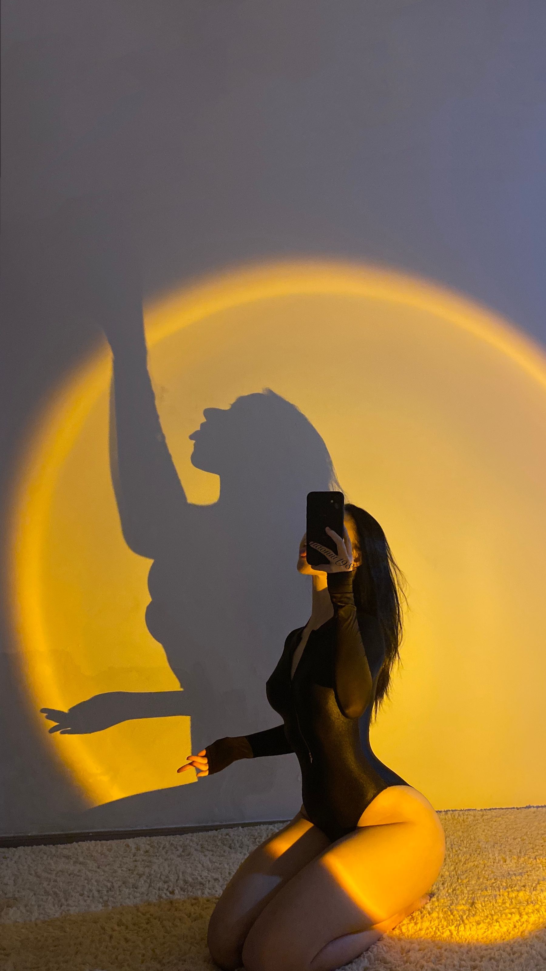 [福利COS] 俏妞qiaoniuTT - 丝袜长腿翘臀 视图合集第49张