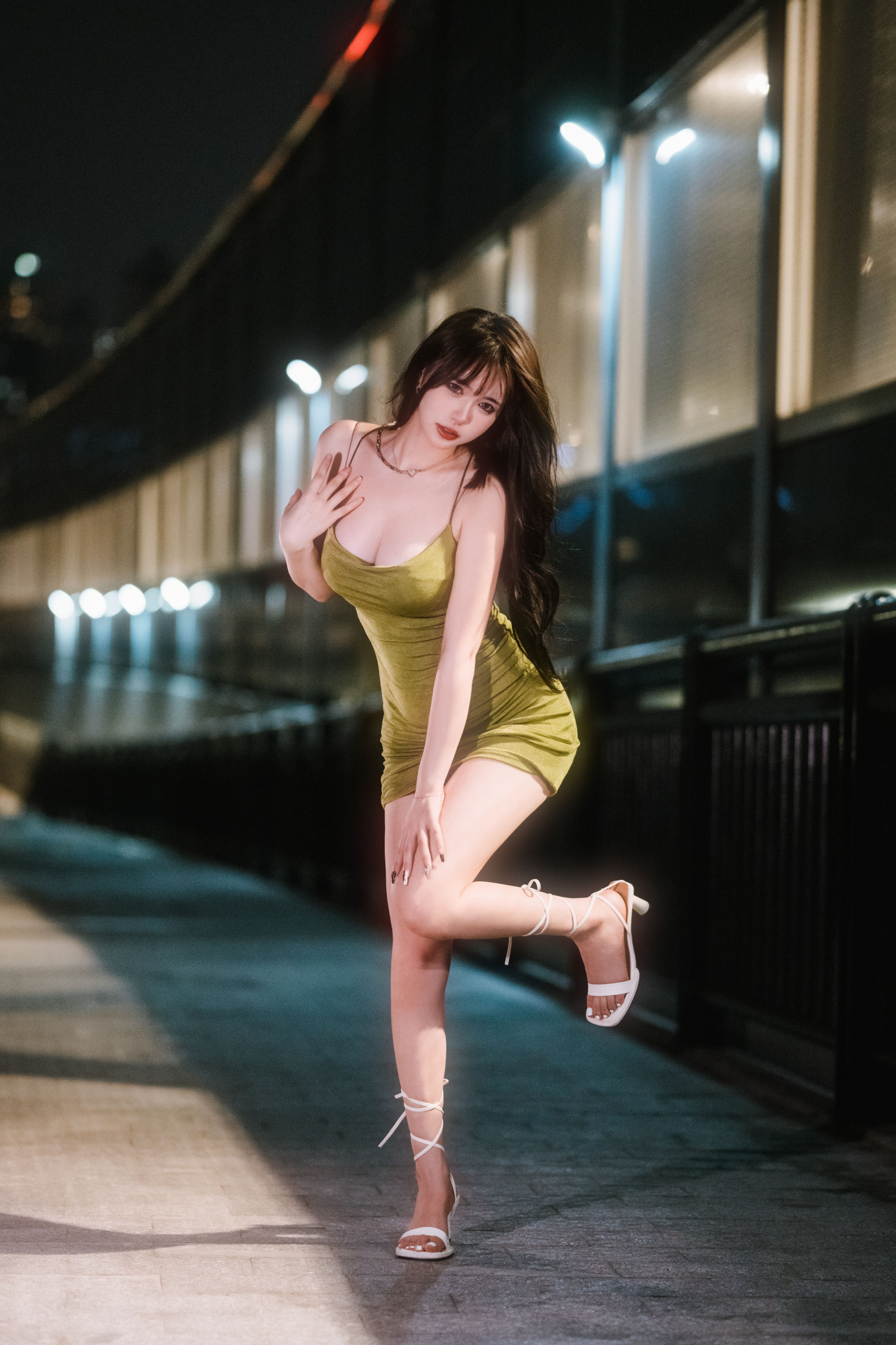 [福利COS] Tina很妖孽呀 - 绿色连衣裙第6张