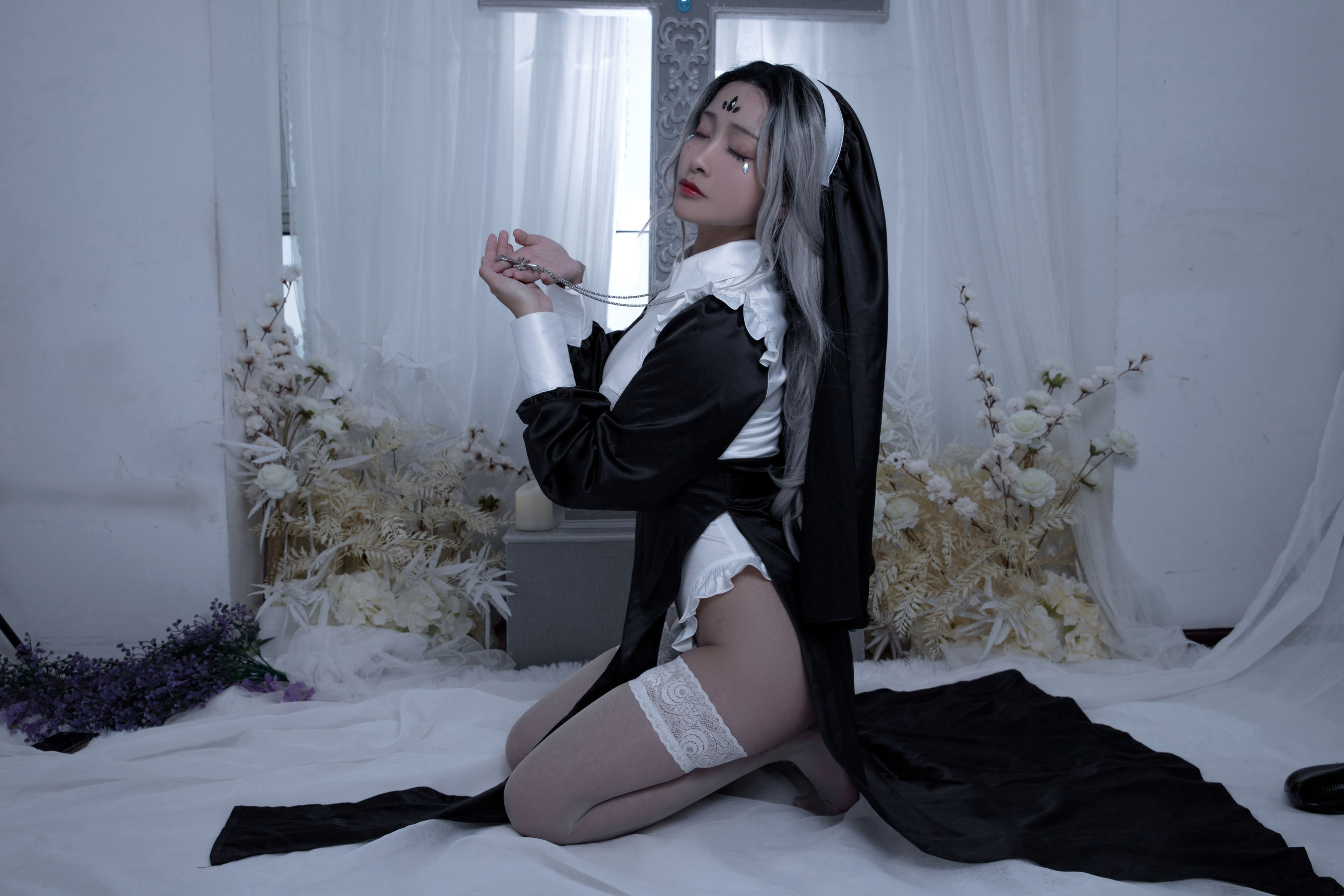 [福利COS] 动漫博主洛璃LoLiSAMA - 修女第18张