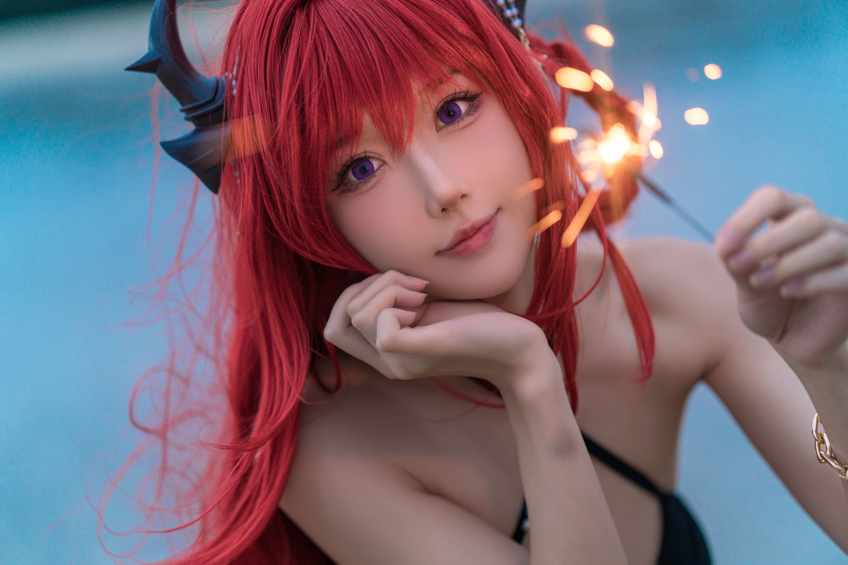 [福利COS] 动漫博主阿包也是兔娘 - 明日方舟 史尔特尔泳装第18张