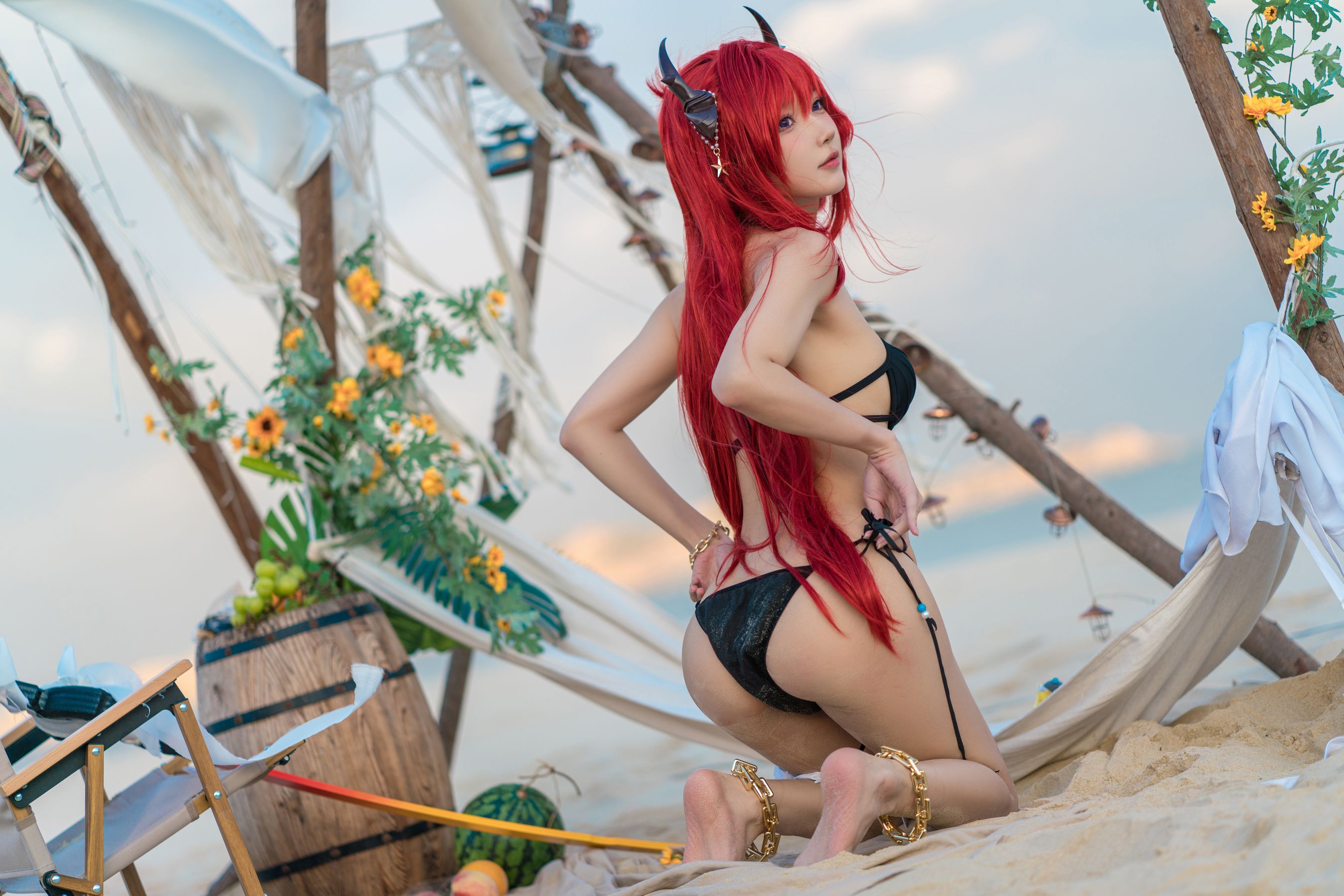 [福利COS] 动漫博主阿包也是兔娘 - 明日方舟 史尔特尔泳装第15张