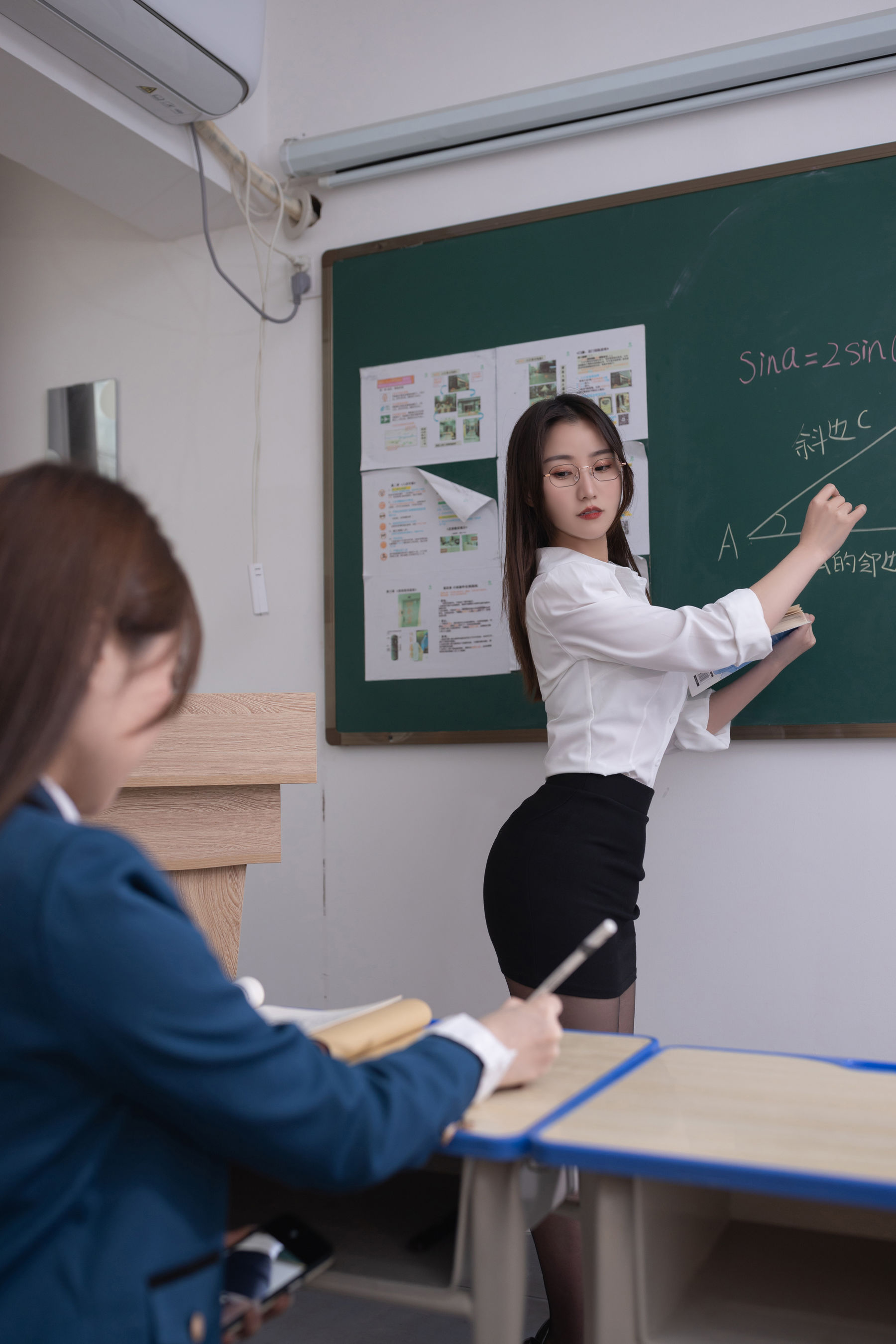 [福利COS] 鱼子酱 教室写真第5张