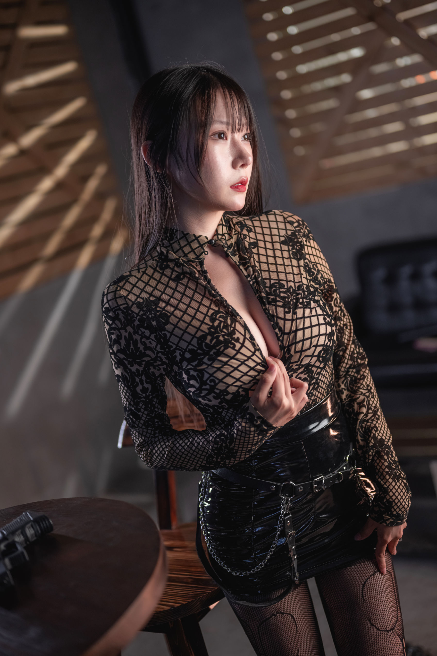 [福利COS] 香草喵露露写真 - 无路可退 秘密搜查官第1张