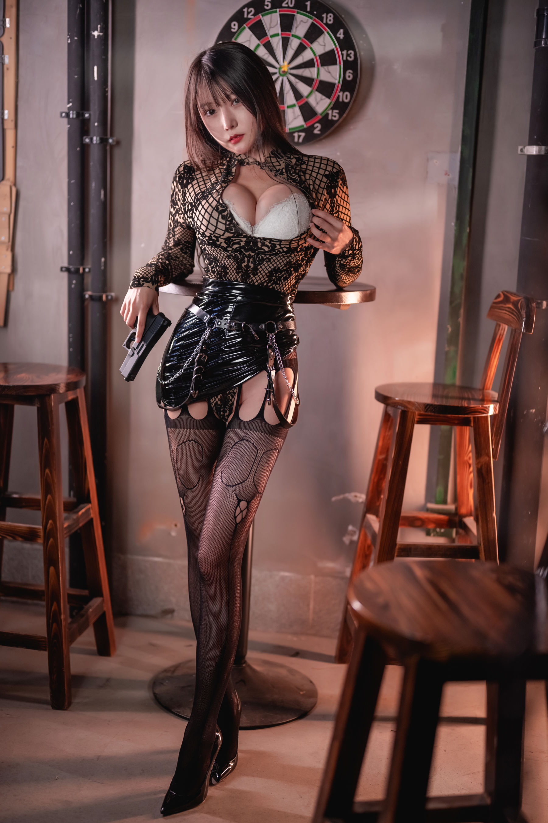 [福利COS] 香草喵露露写真 - 无路可退 秘密搜查官第12张