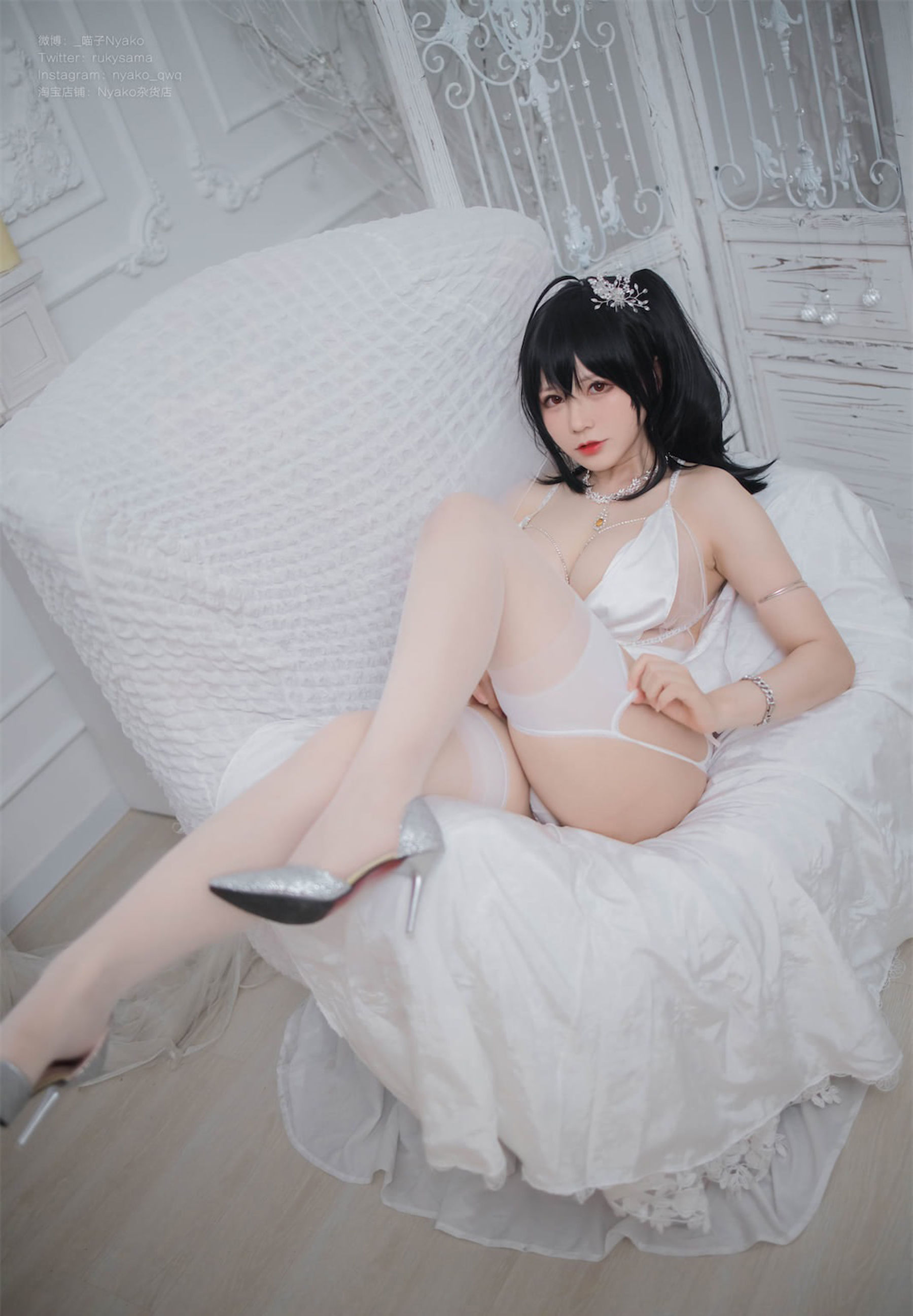 [福利COS] 萌妹子Nyako喵子 - 大凤纯白婚纱第11张