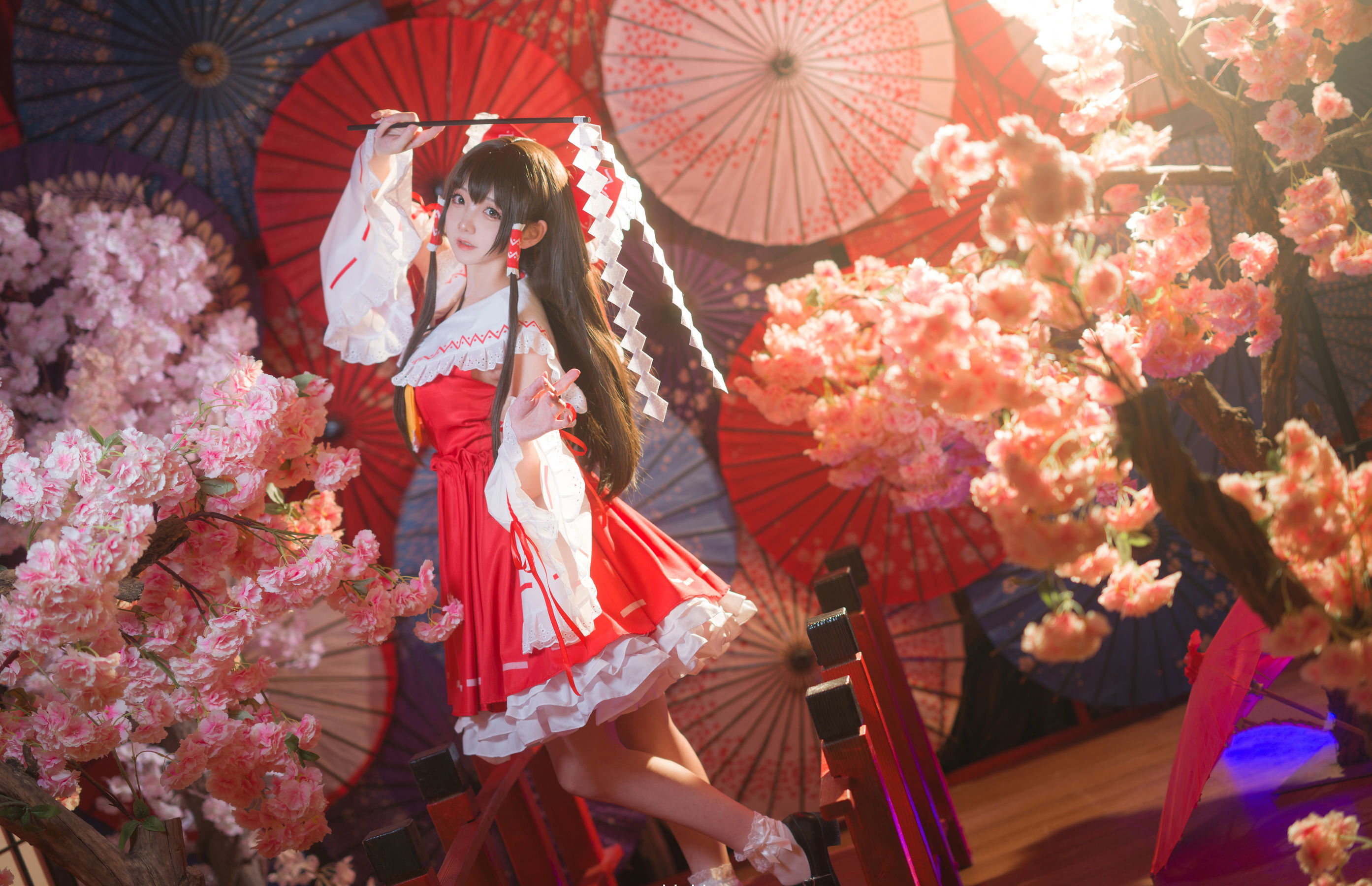 [福利COS] 楚楚子w - 博丽灵梦第5张