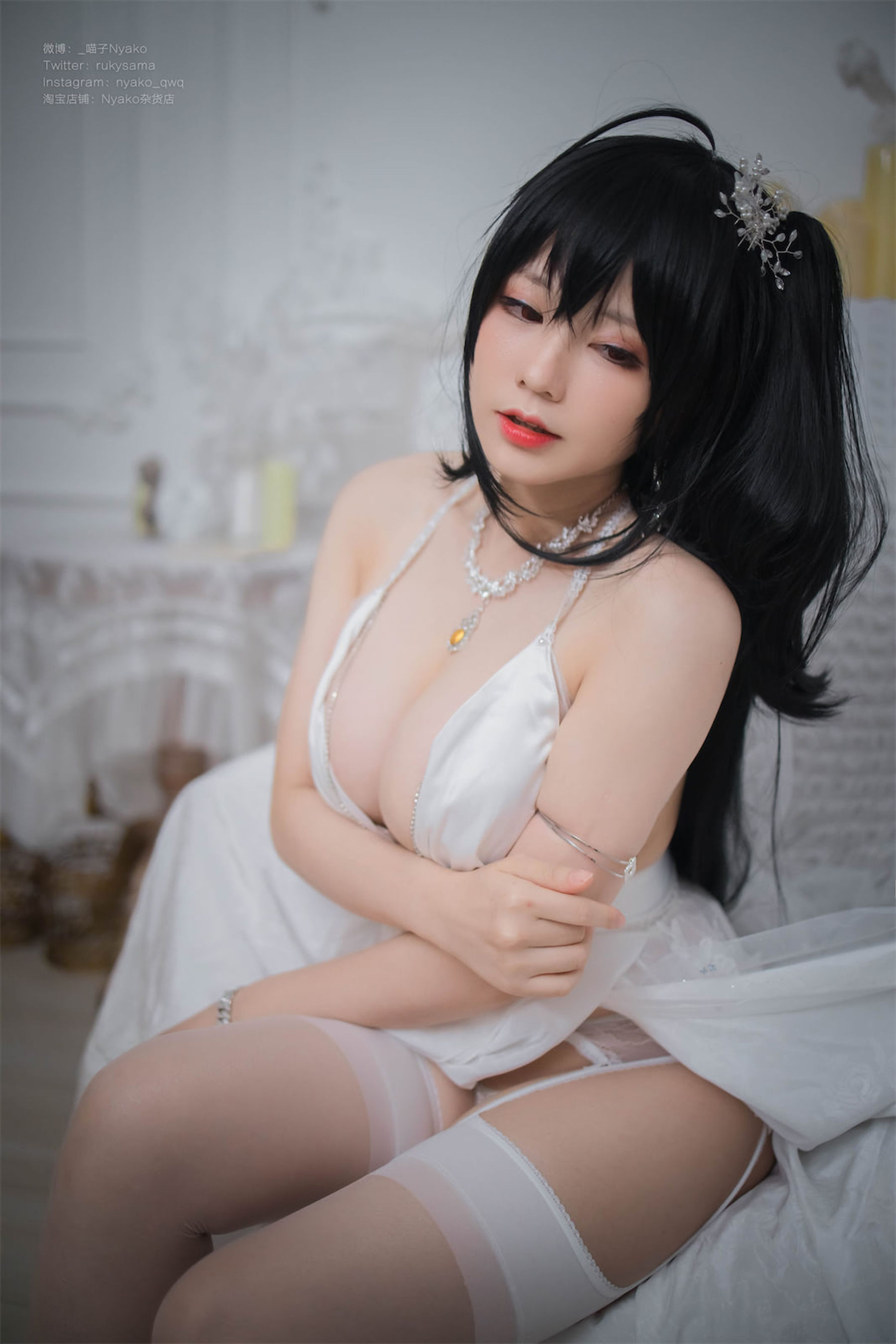 [福利COS] 萌妹子Nyako喵子 - 大凤纯白婚纱第11张