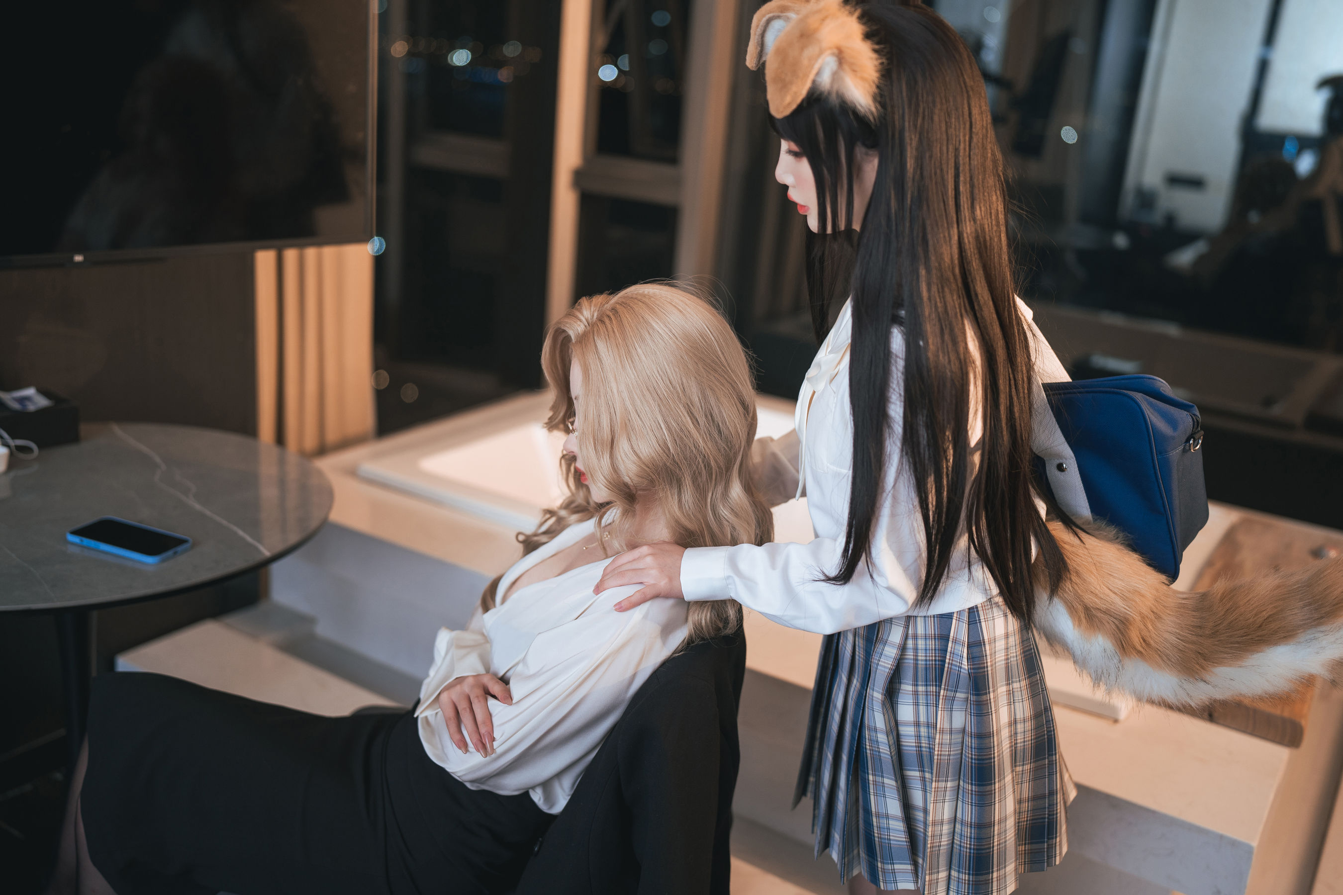 [福利COS] COS福利rioko凉凉子&amp;amp;面饼仙儿 - 女上司双人版第3张