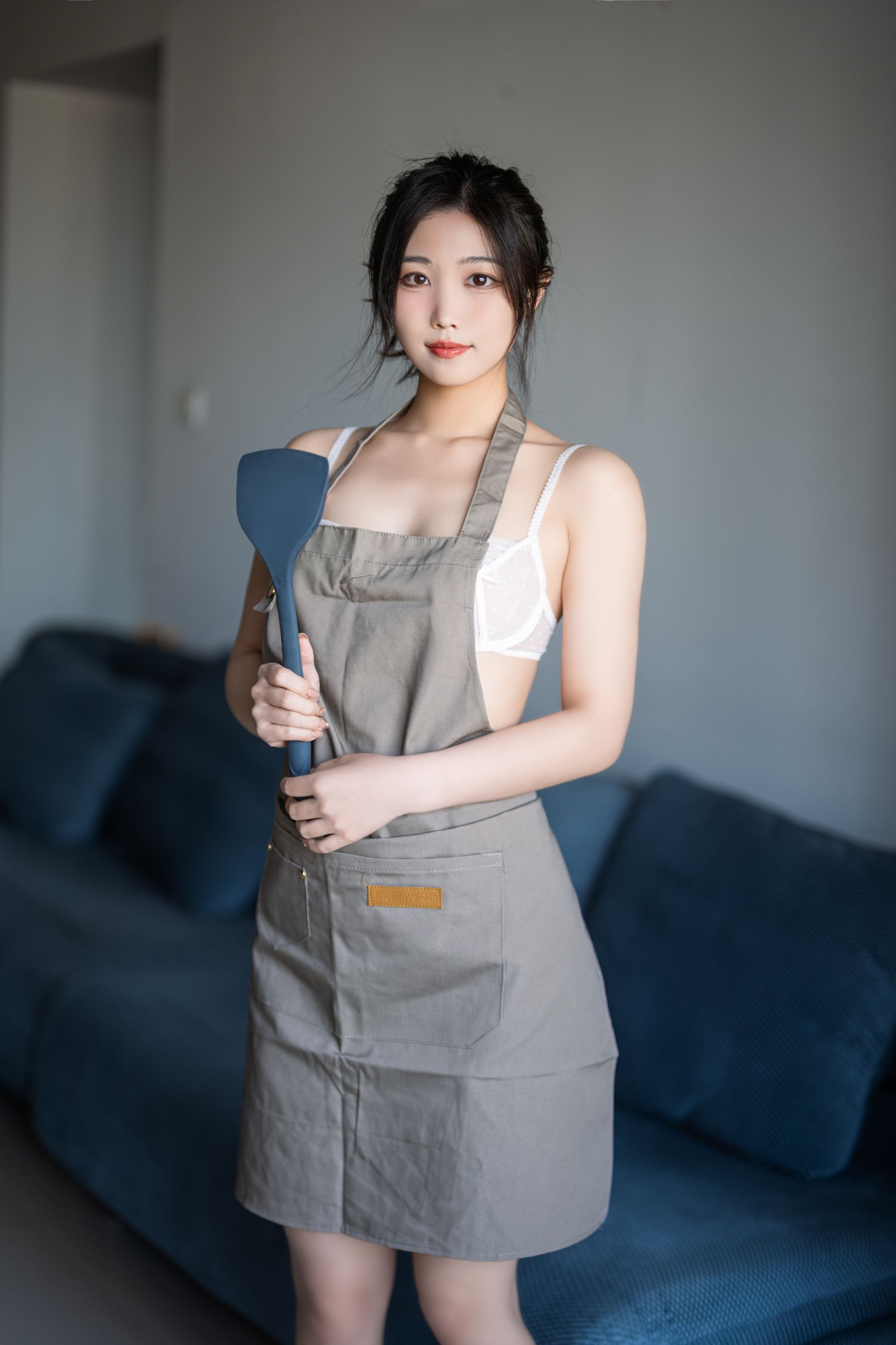 [福利COS] Cosplay汪知子 - 围裙第14张